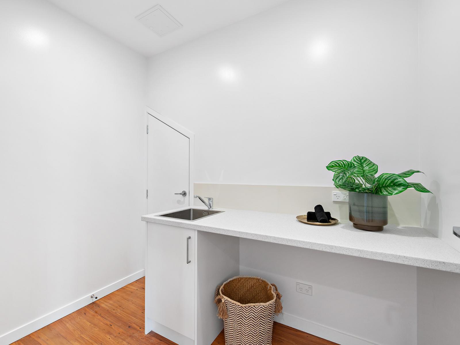 3 Himalaya Crescent, Khandallah 3 Himalaya Crescent, Khandallah