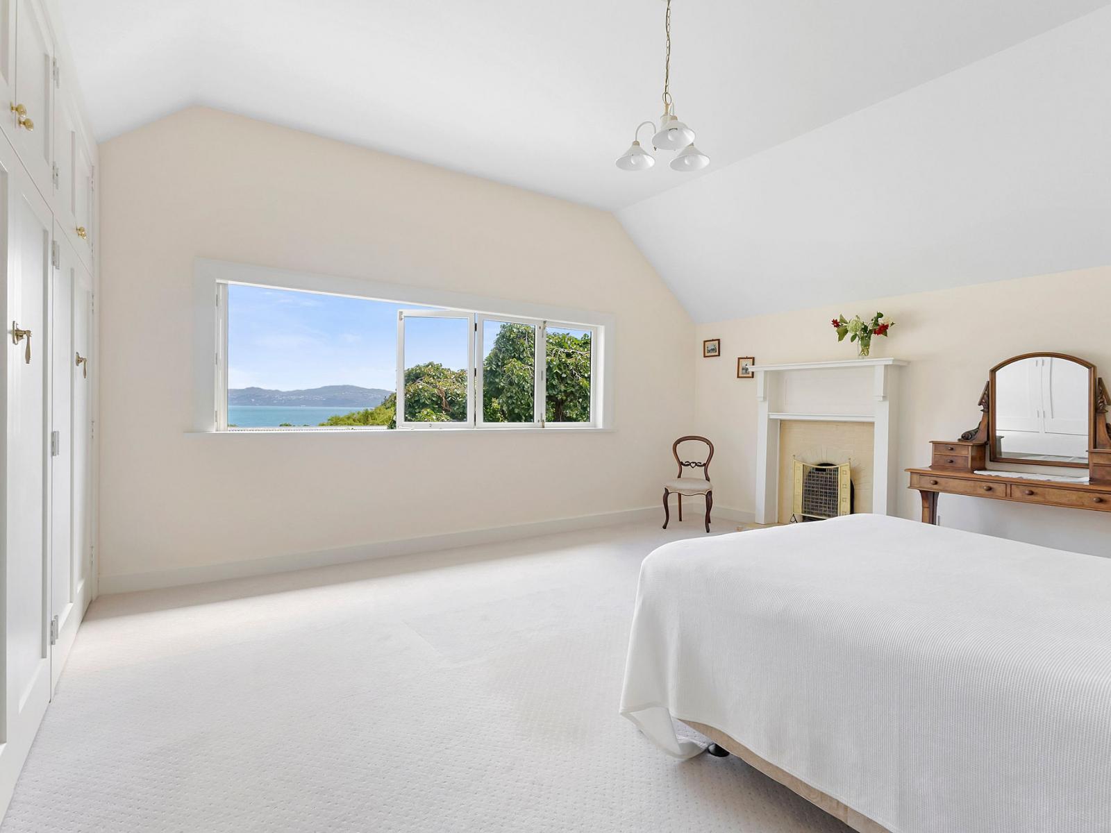 28 Kotari Road, Days Bay, Eastbourne 28 Kotari Road, Days Bay, Eastbourne