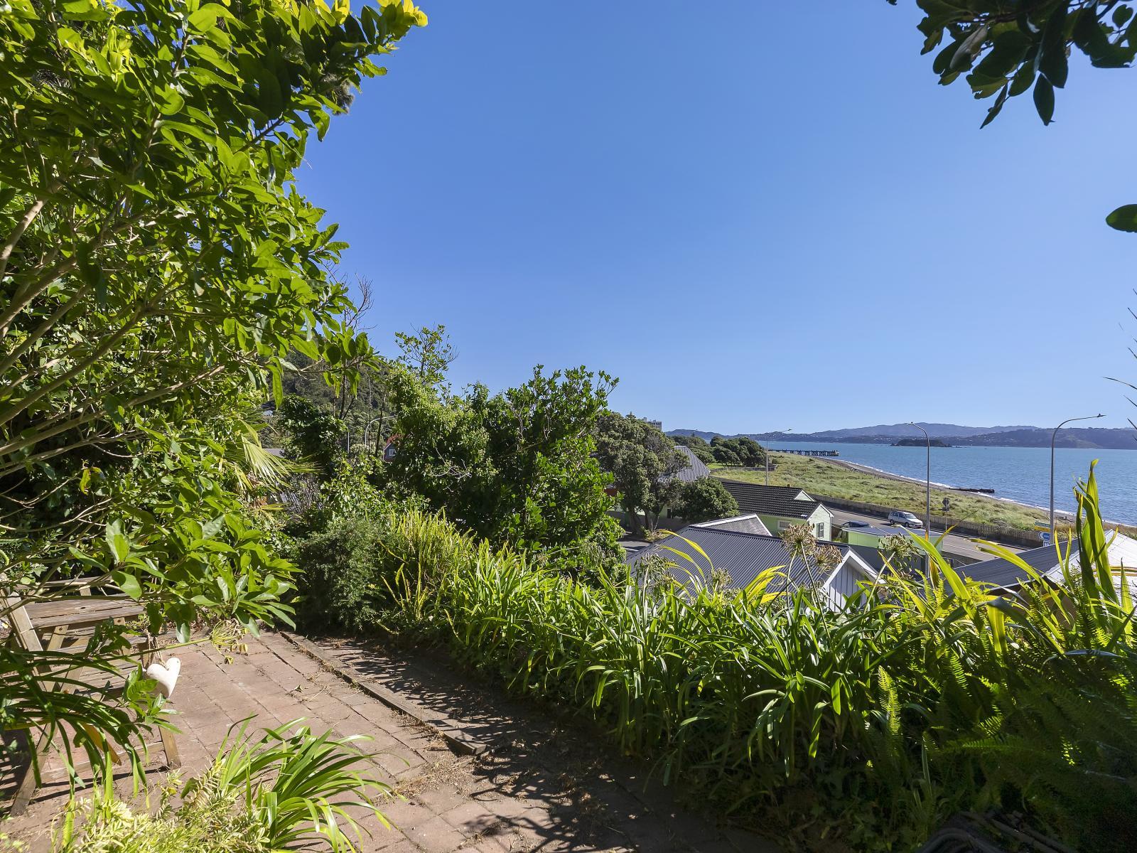 765 Marine Drive, Eastbourne 765 Marine Drive, Eastbourne