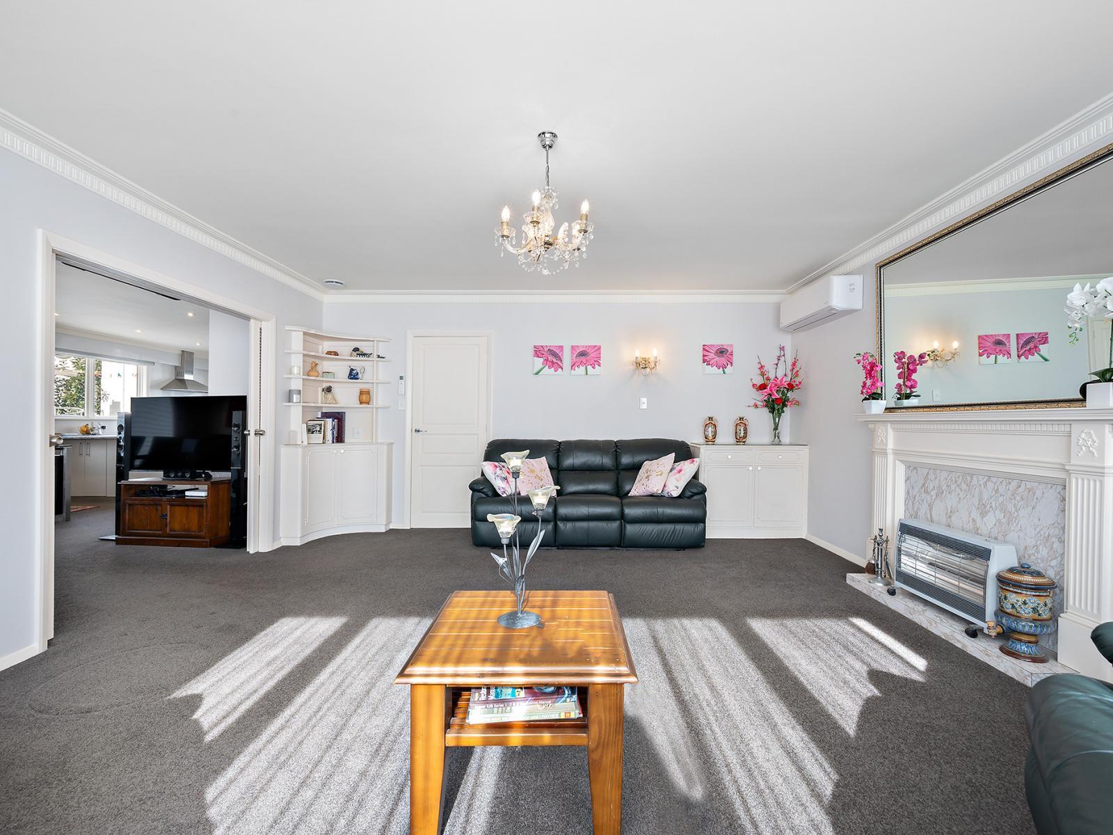 84 Waipapa Road, Hataitai 84 Waipapa Road, Hataitai