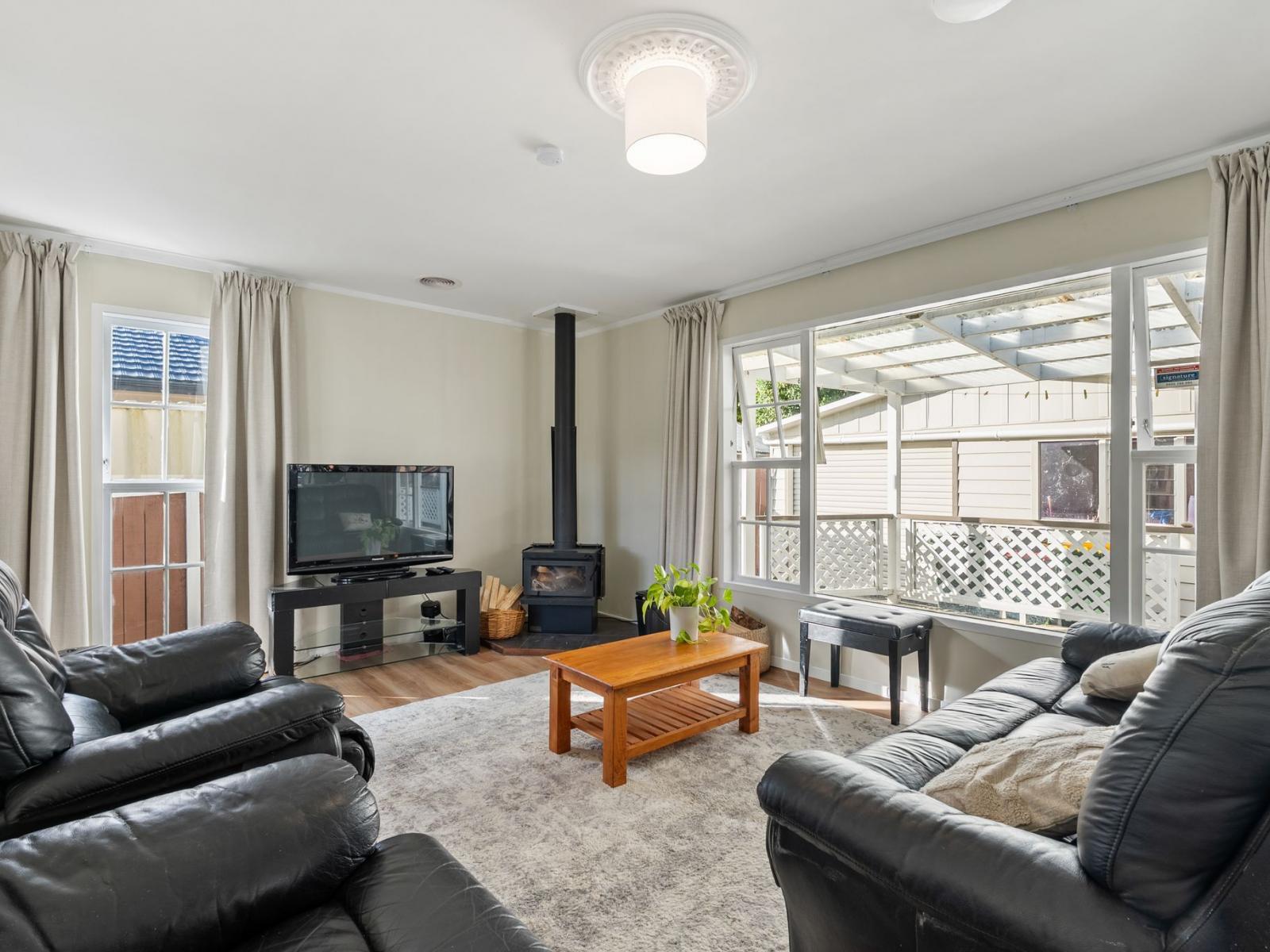 26 Trelawney Road, Wainuiomata 26 Trelawney Road, Wainuiomata