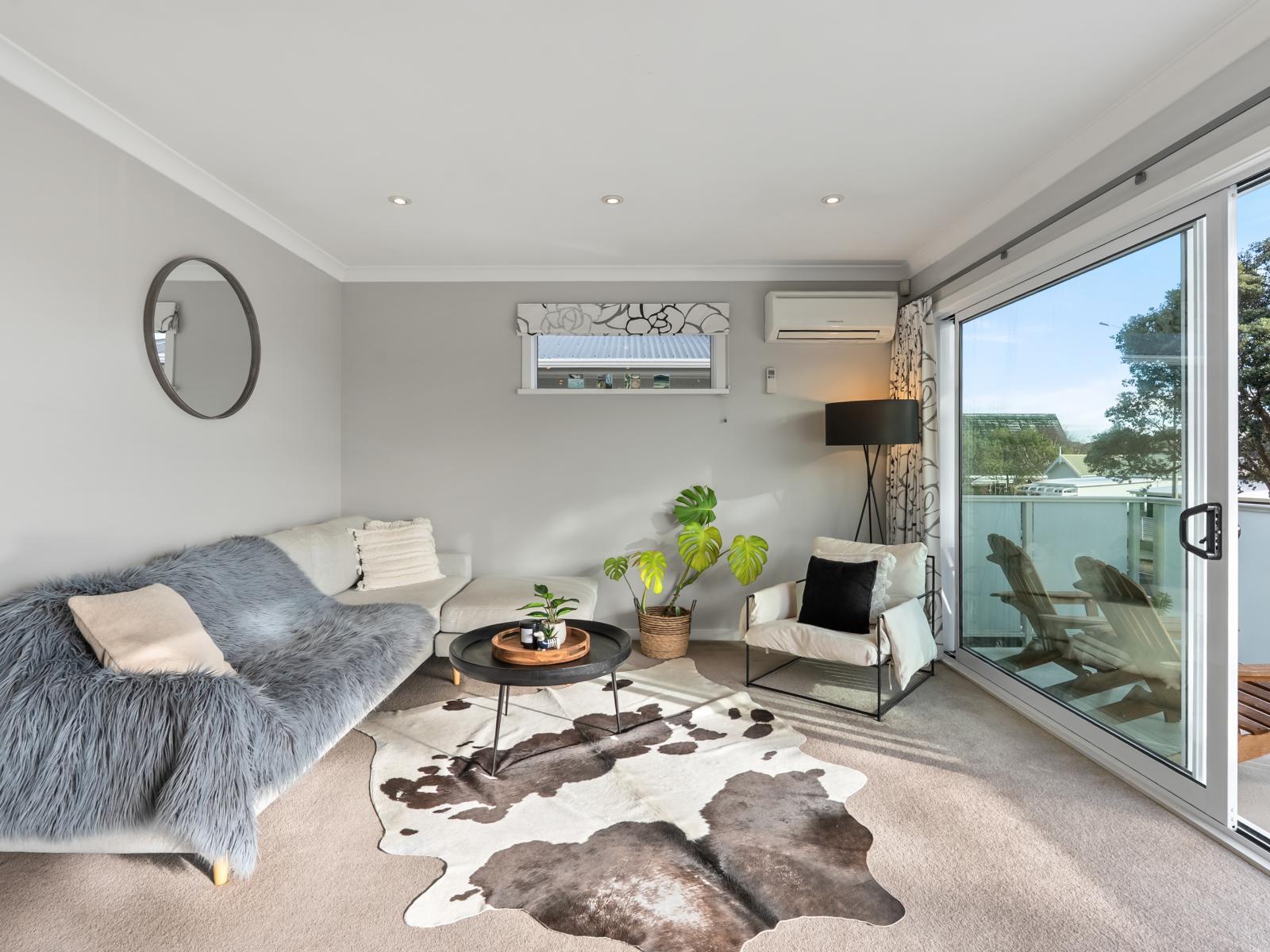 225 Muritai Road, Eastbourne 225 Muritai Road, Eastbourne