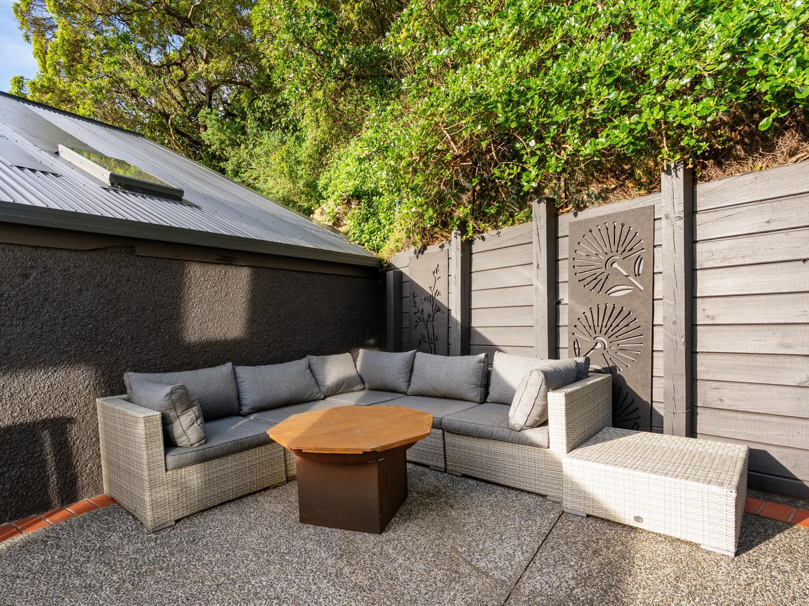225 Muritai Road, Eastbourne 225 Muritai Road, Eastbourne