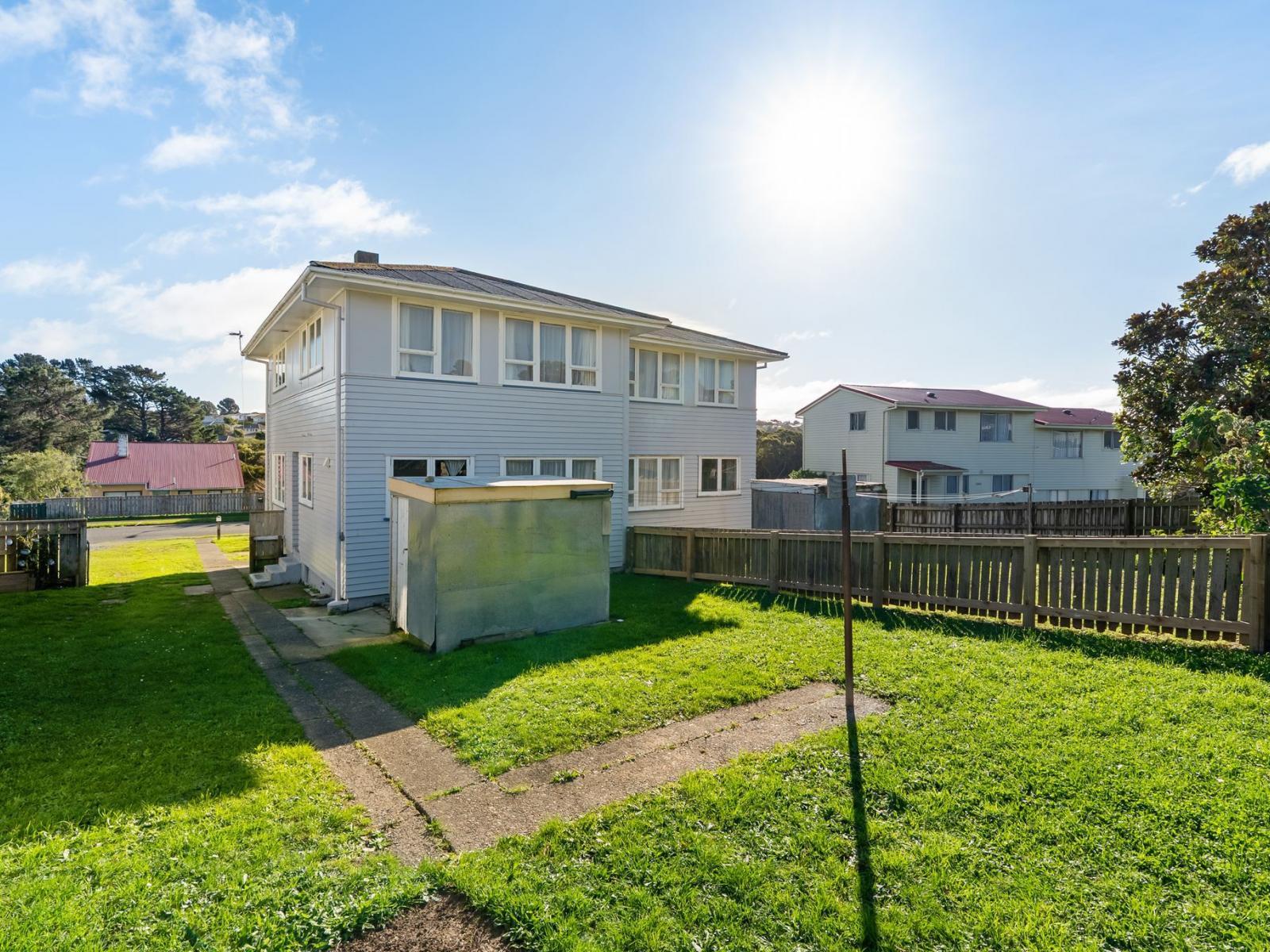70-72 Waihemo Street, Waitangirua 70-72 Waihemo Street, Waitangirua