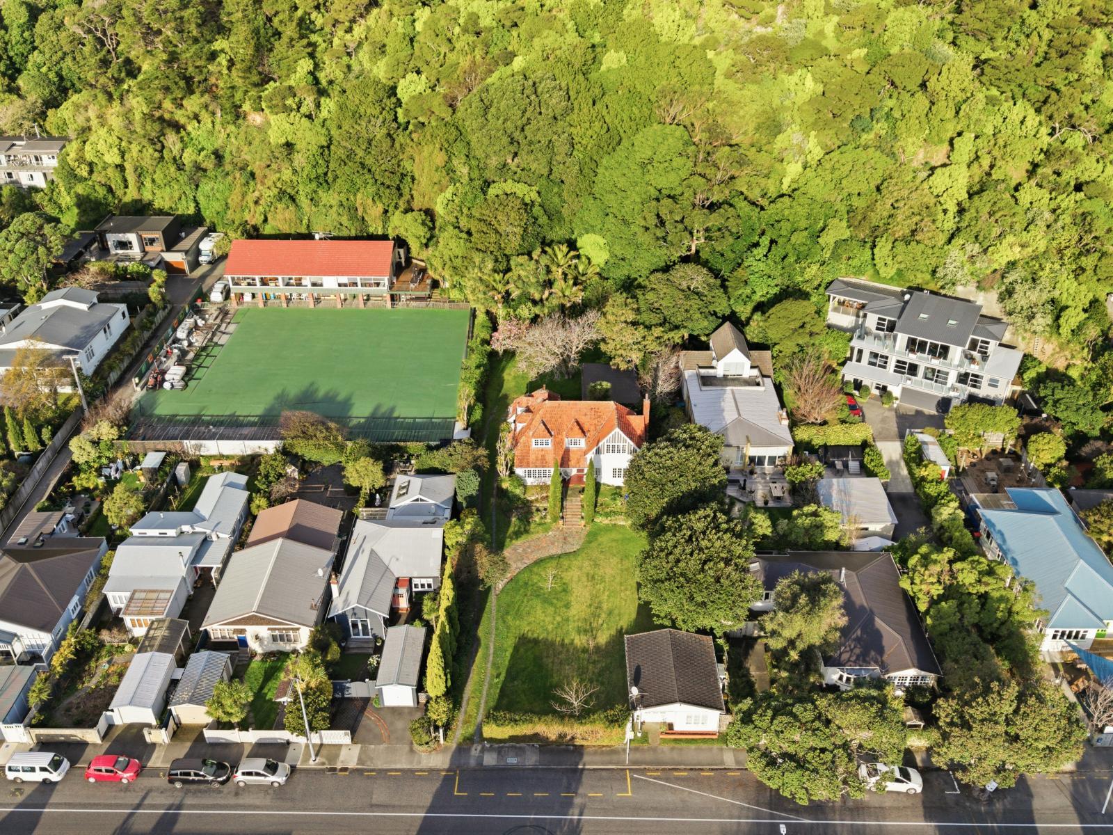 191 and 193 Muritai Road, Eastbourne 191 and 193 Muritai Road, Eastbourne