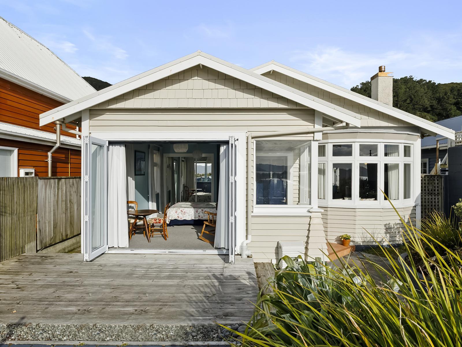 7 Marine Parade, Eastbourne 7 Marine Parade, Eastbourne