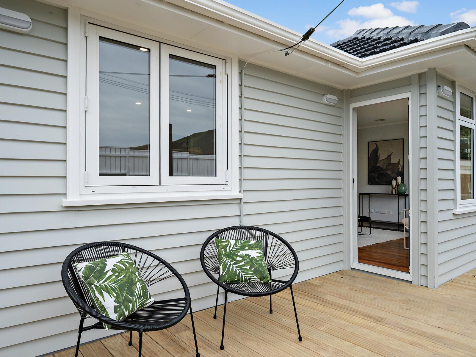 7 Massey Street, Tawa 7 Massey Street, Tawa