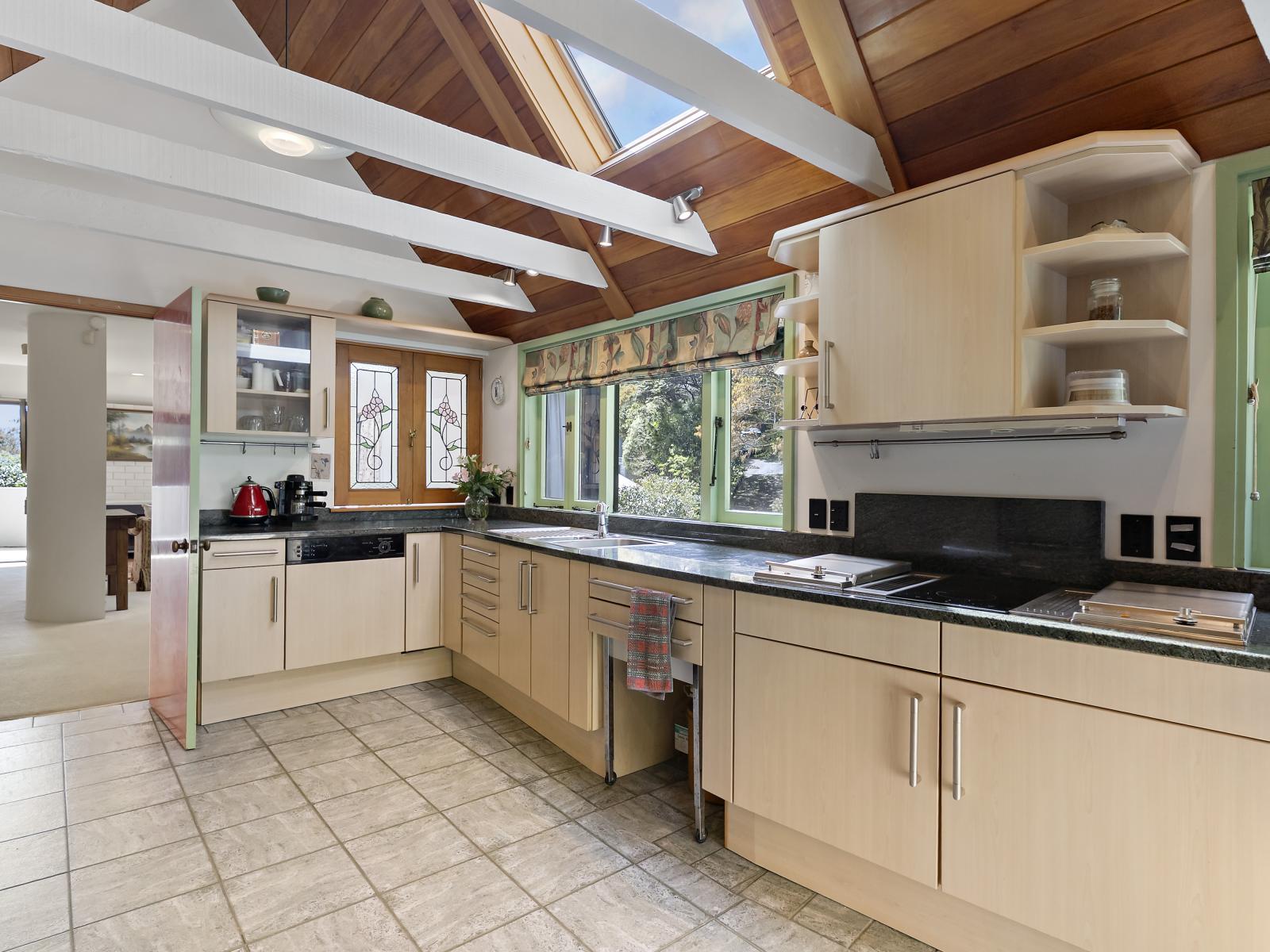 18 Marama Terrace, Eastbourne 18 Marama Terrace, Eastbourne