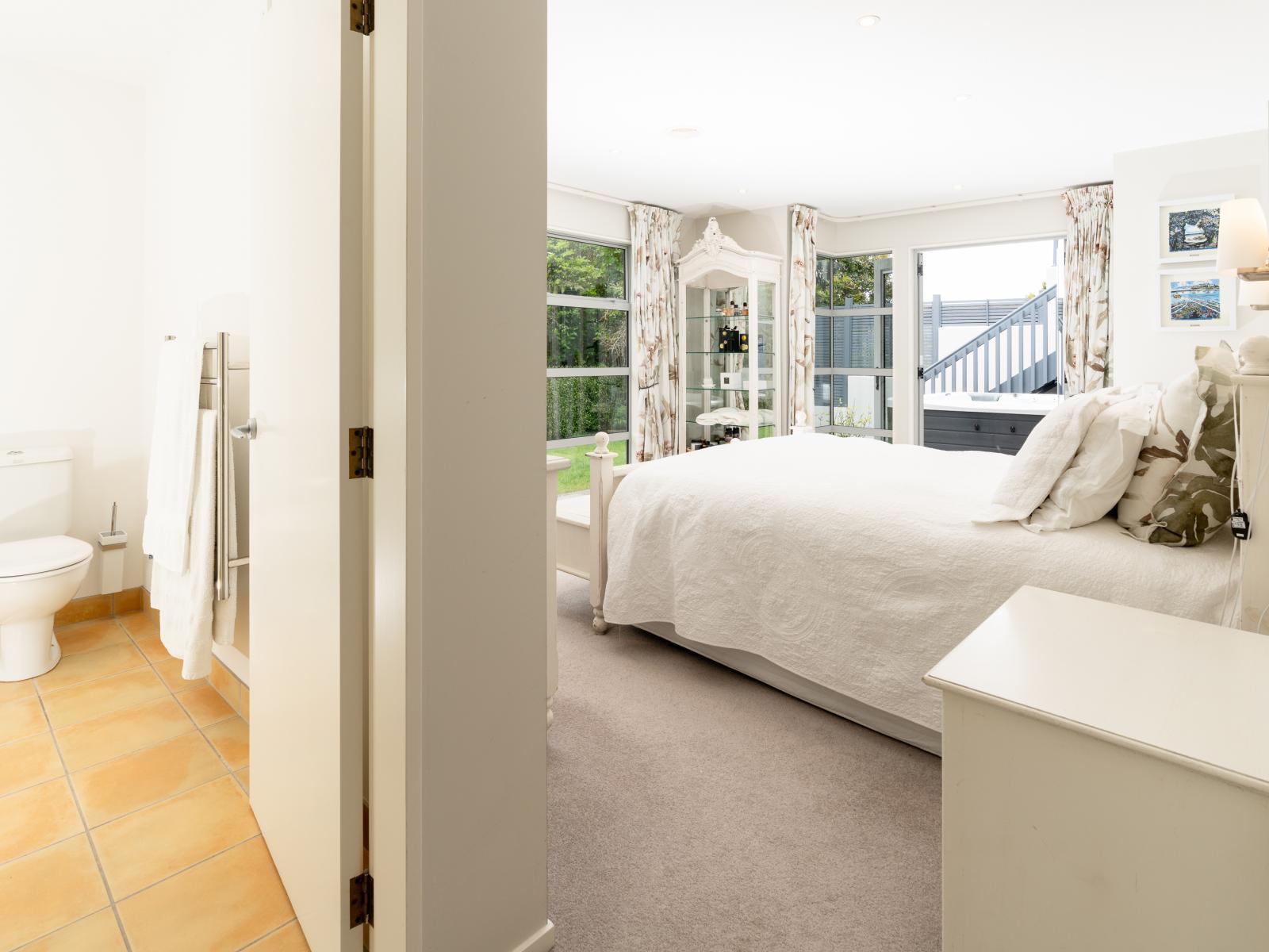 7 Caughley Grove, Karori 7 Caughley Grove, Karori