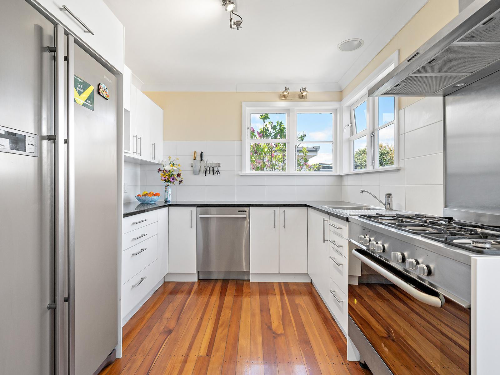 19 East Street, Petone 19 East Street, Petone