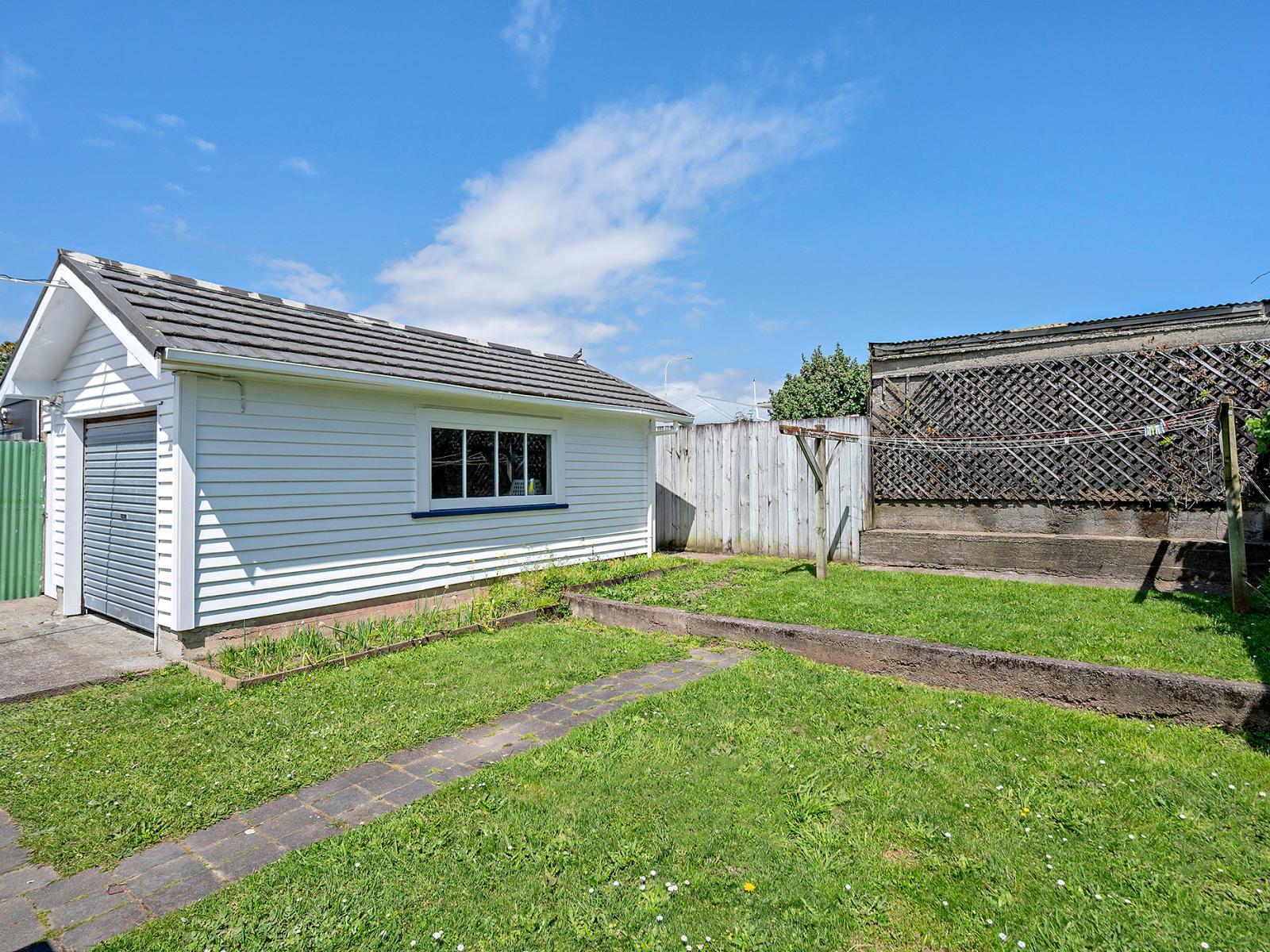 19 East Street, Petone 19 East Street, Petone