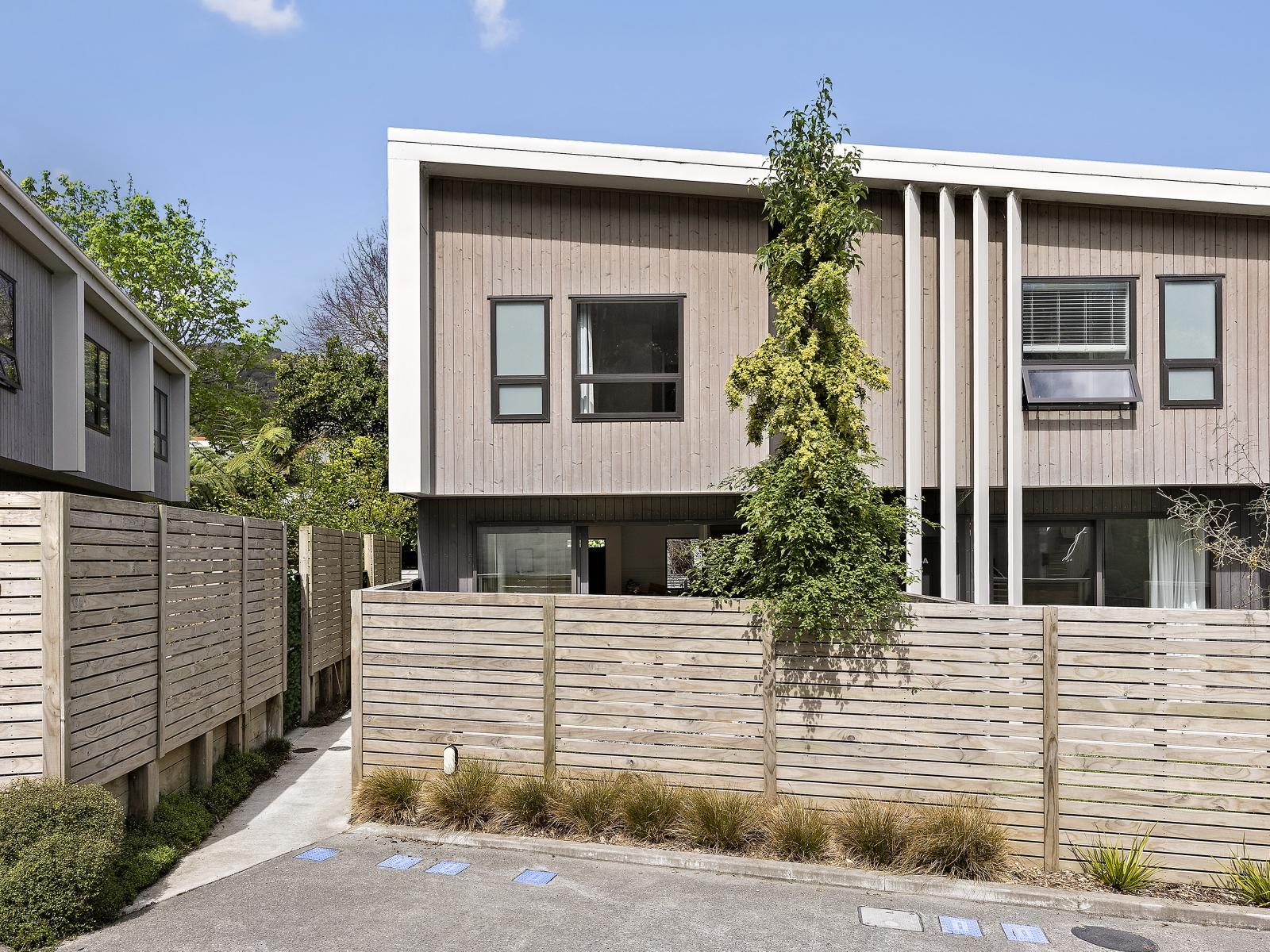 6B Ferry Road, Days Bay 6B Ferry Road, Days Bay