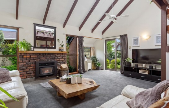 2 Kowai Place Amberley