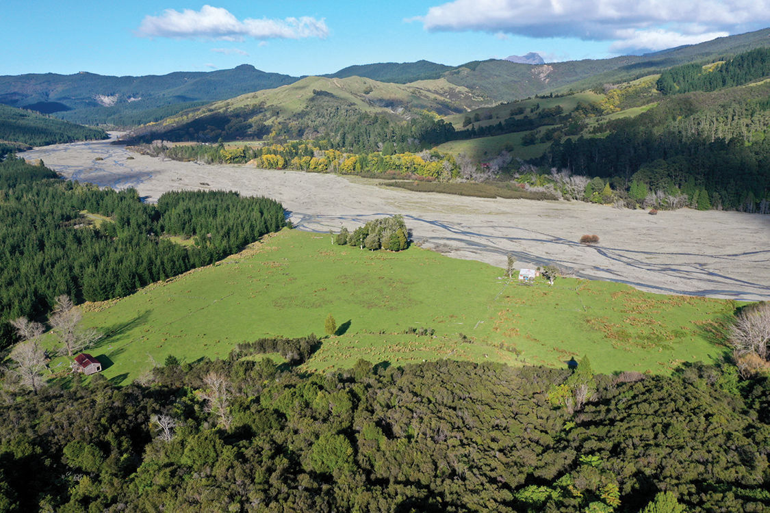 PE_AUT26_Ruatoria_River