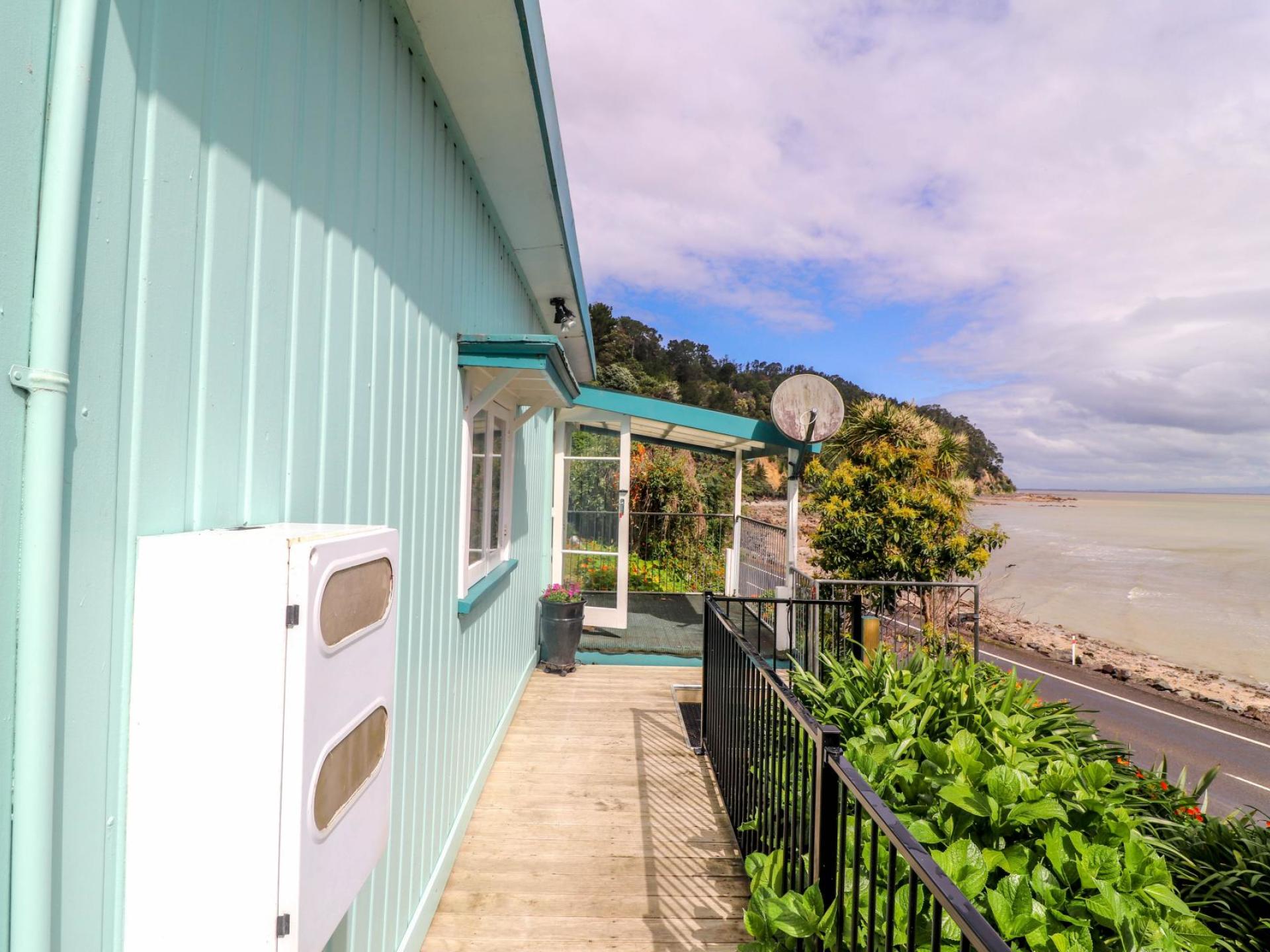116 Thames Coast Road, Thames 116 Thames Coast Road, Thames