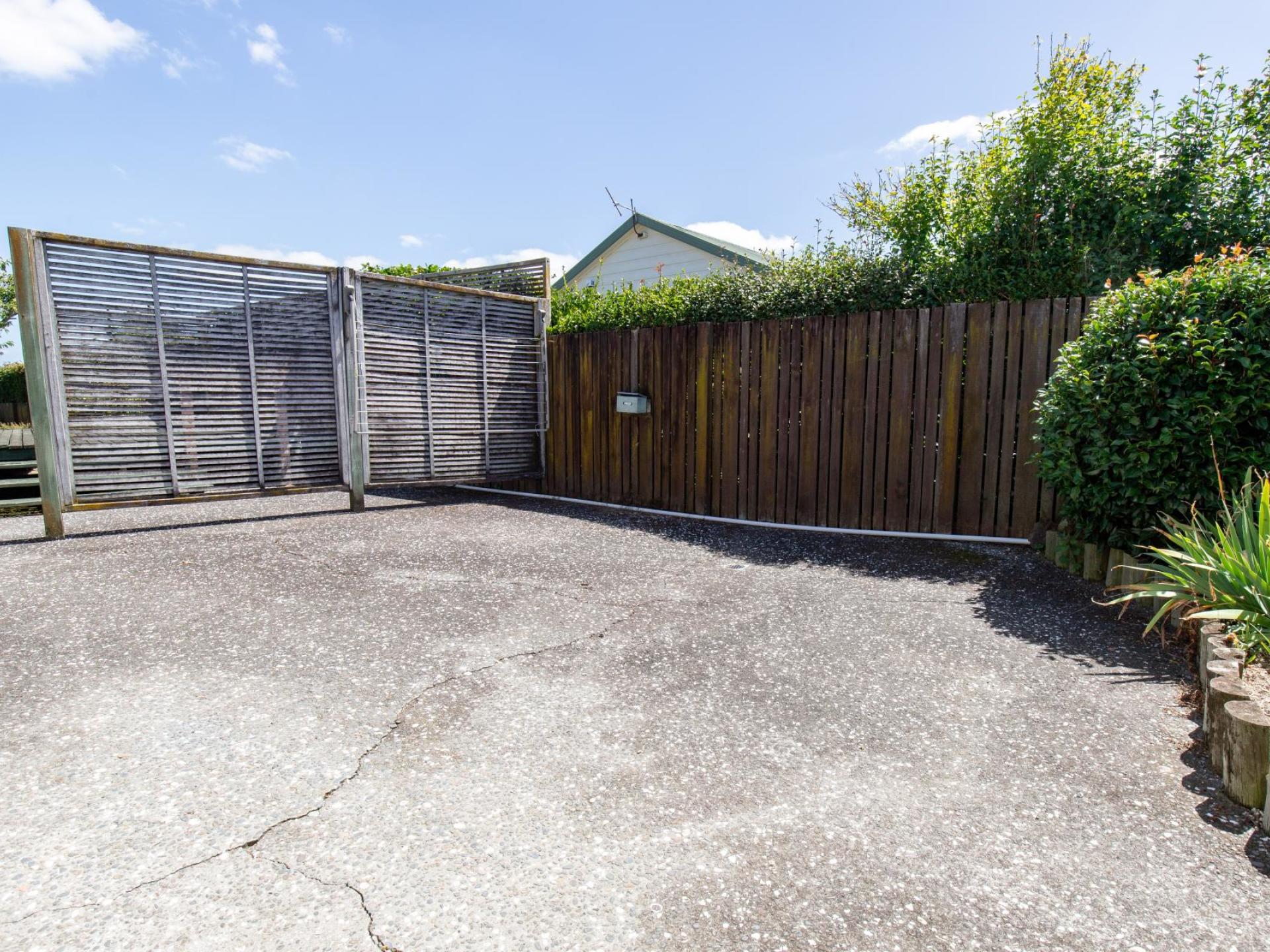 11 McClean Place, Ngatea 11 McClean Place, Ngatea