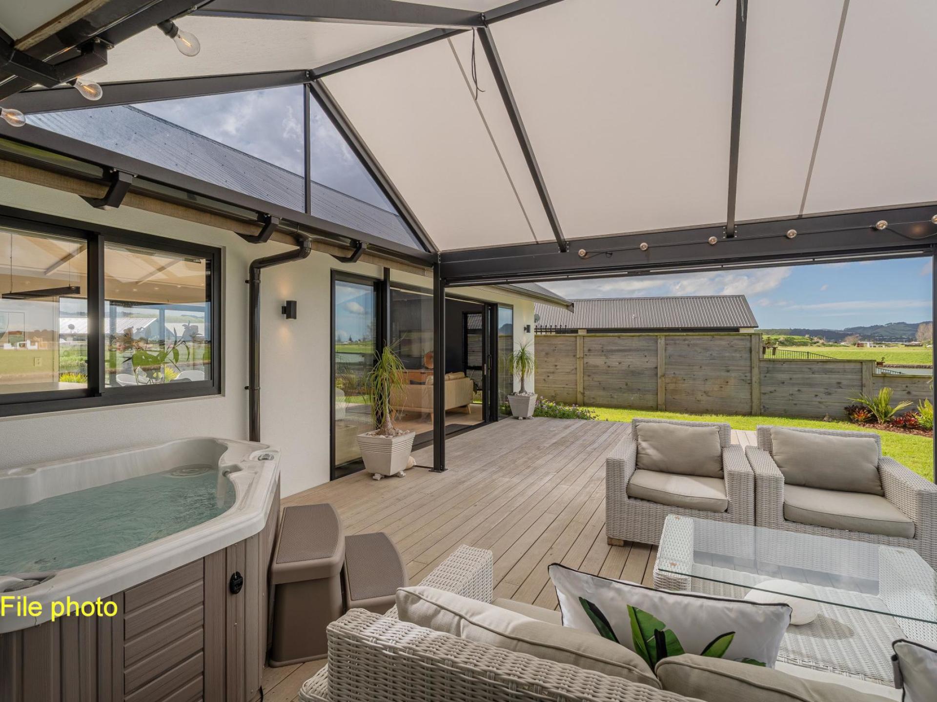 20 Ngaroma Crescent, Whitianga 20 Ngaroma Crescent, Whitianga