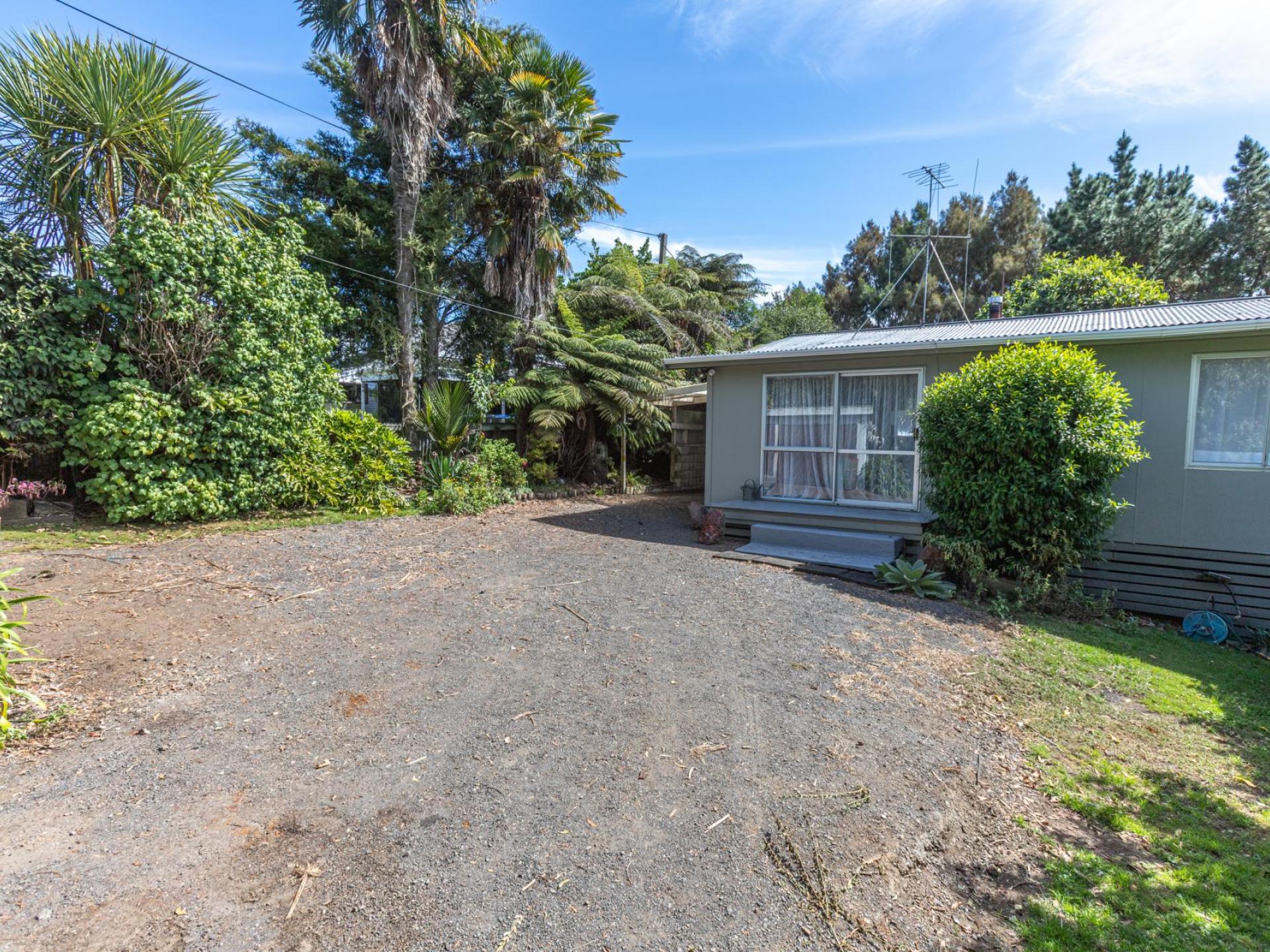 15 Albert Street, Karangahake 15 Albert Street, Karangahake