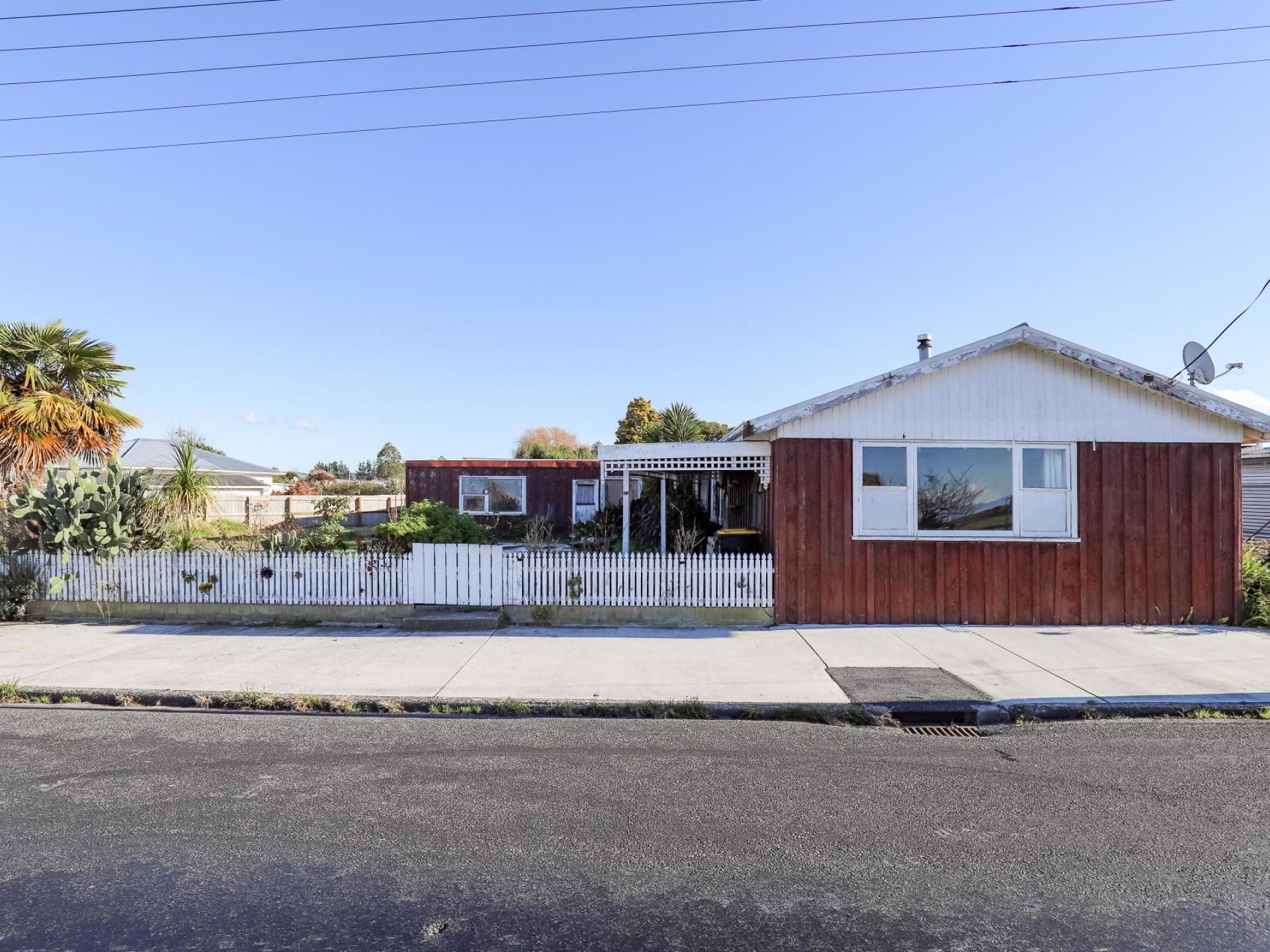 9 Front Miranda Road, Waitakaruru 9 Front Miranda Road, Waitakaruru