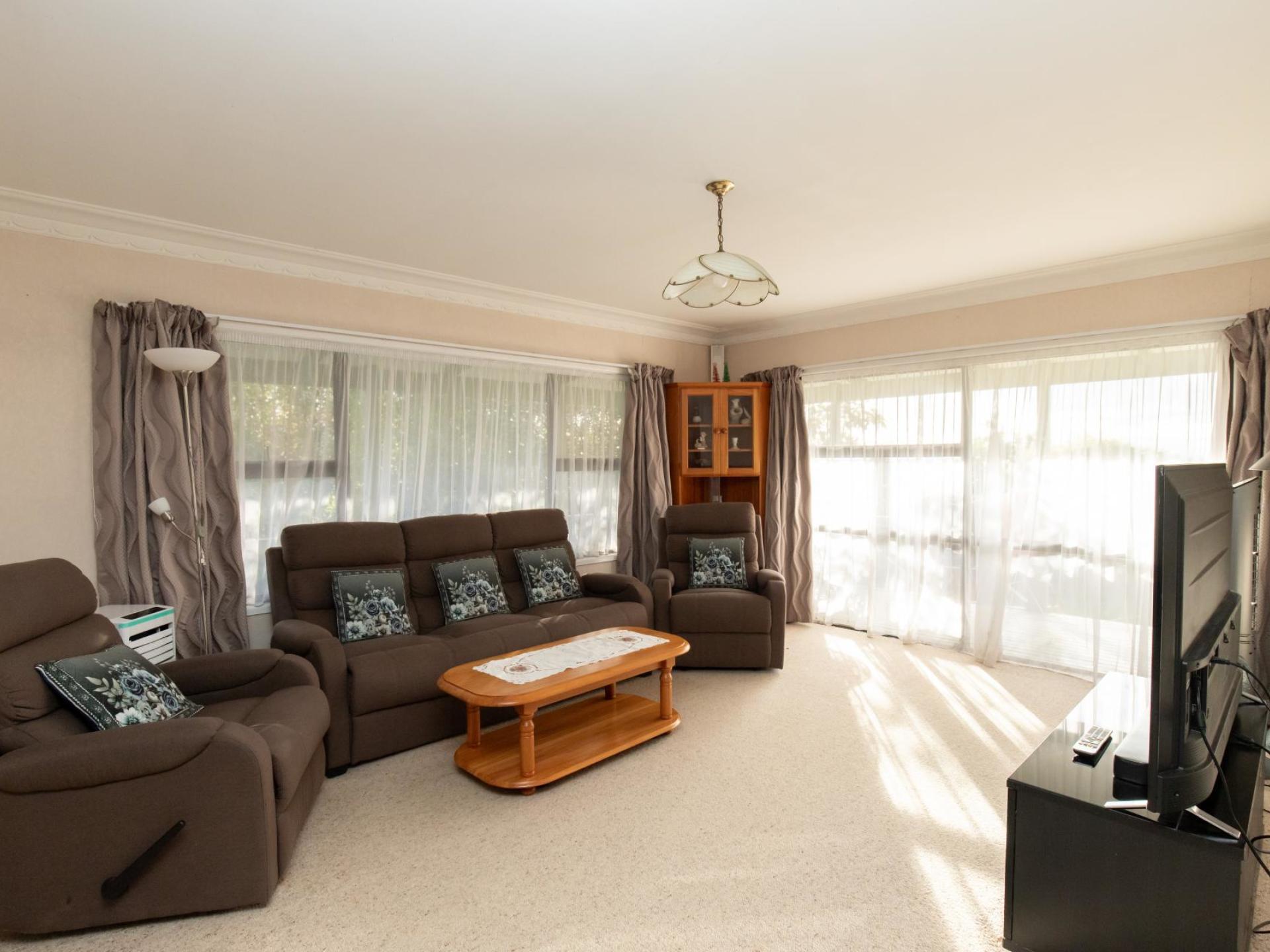 9 McClean Place, Ngatea 9 McClean Place, Ngatea