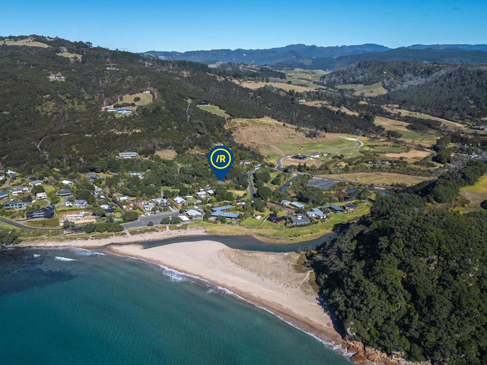 8 Pye Place, Hot Water Beach 8 Pye Place, Hot Water Beach