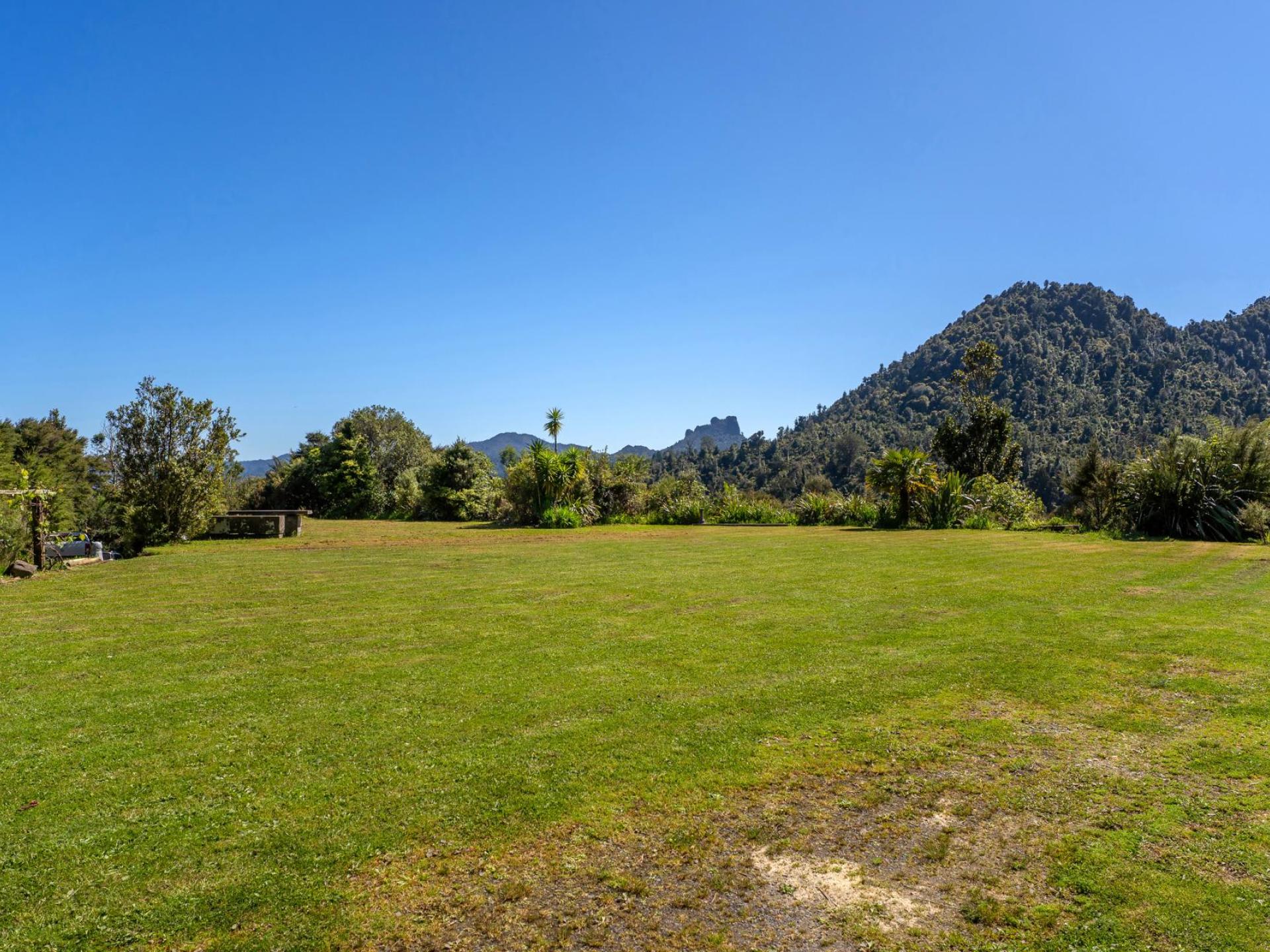 820 The 309 Road, Coromandel 820 The 309 Road, Coromandel