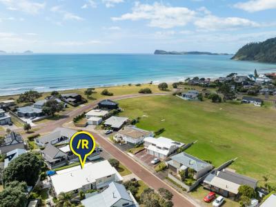 6 Braddock Grove, Pauanui