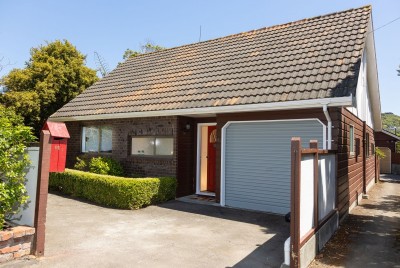 unit-1-14-dasent-street-karori