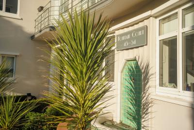 unit-12a-48-oriental-parade-oriental-bay