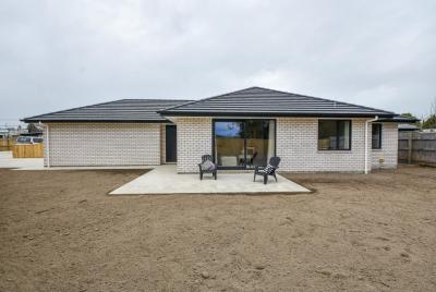 3/93-harley-street-masterton