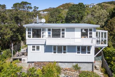 57-collier-avenue-karori