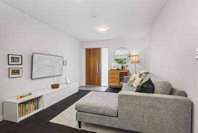 unit-8-74-derwent-street-island-bay