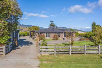 418-tararua-road-levin