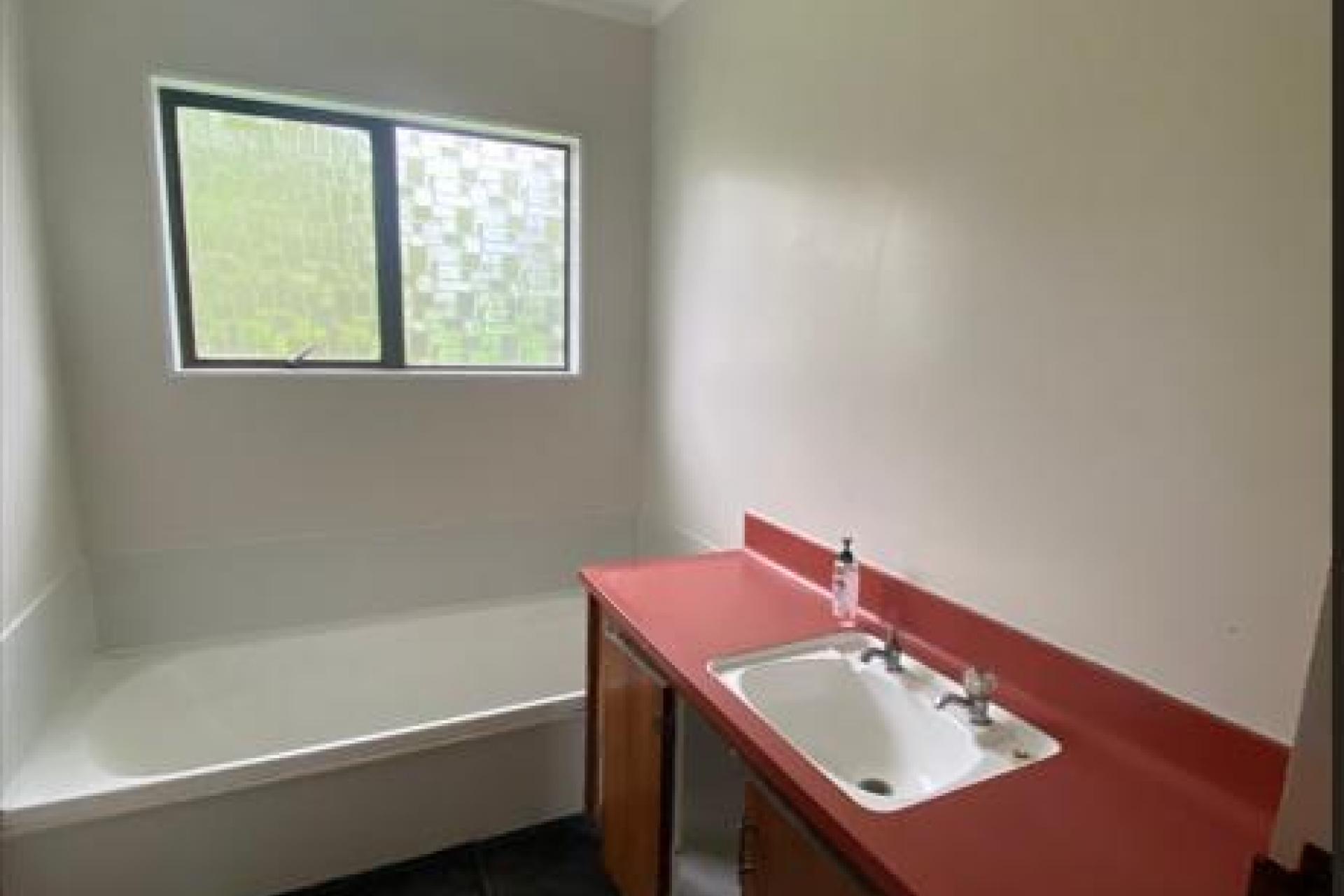 6 Waiotu Road, Tokomaru Bay