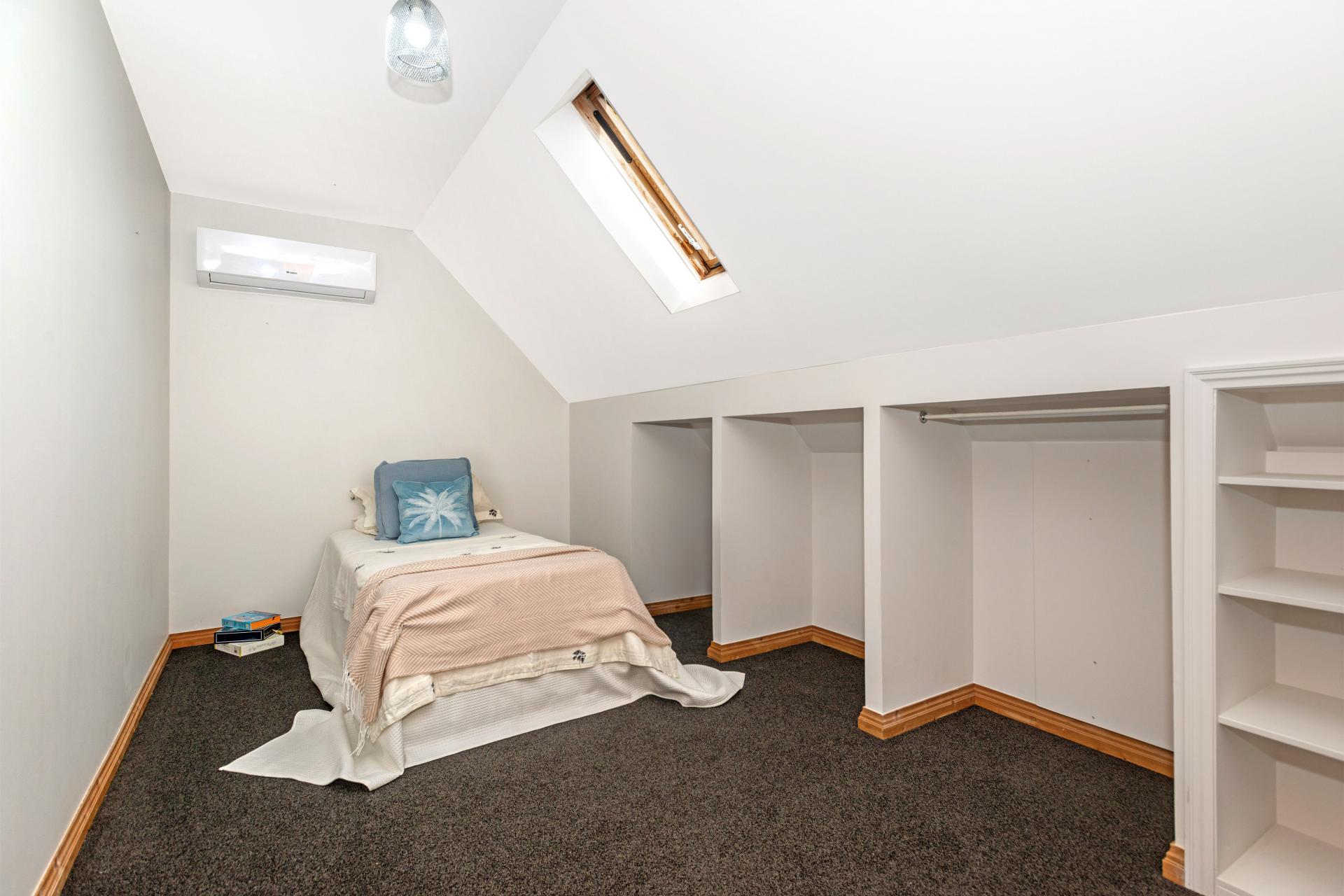 12 Ruru Avenue, Lytton West