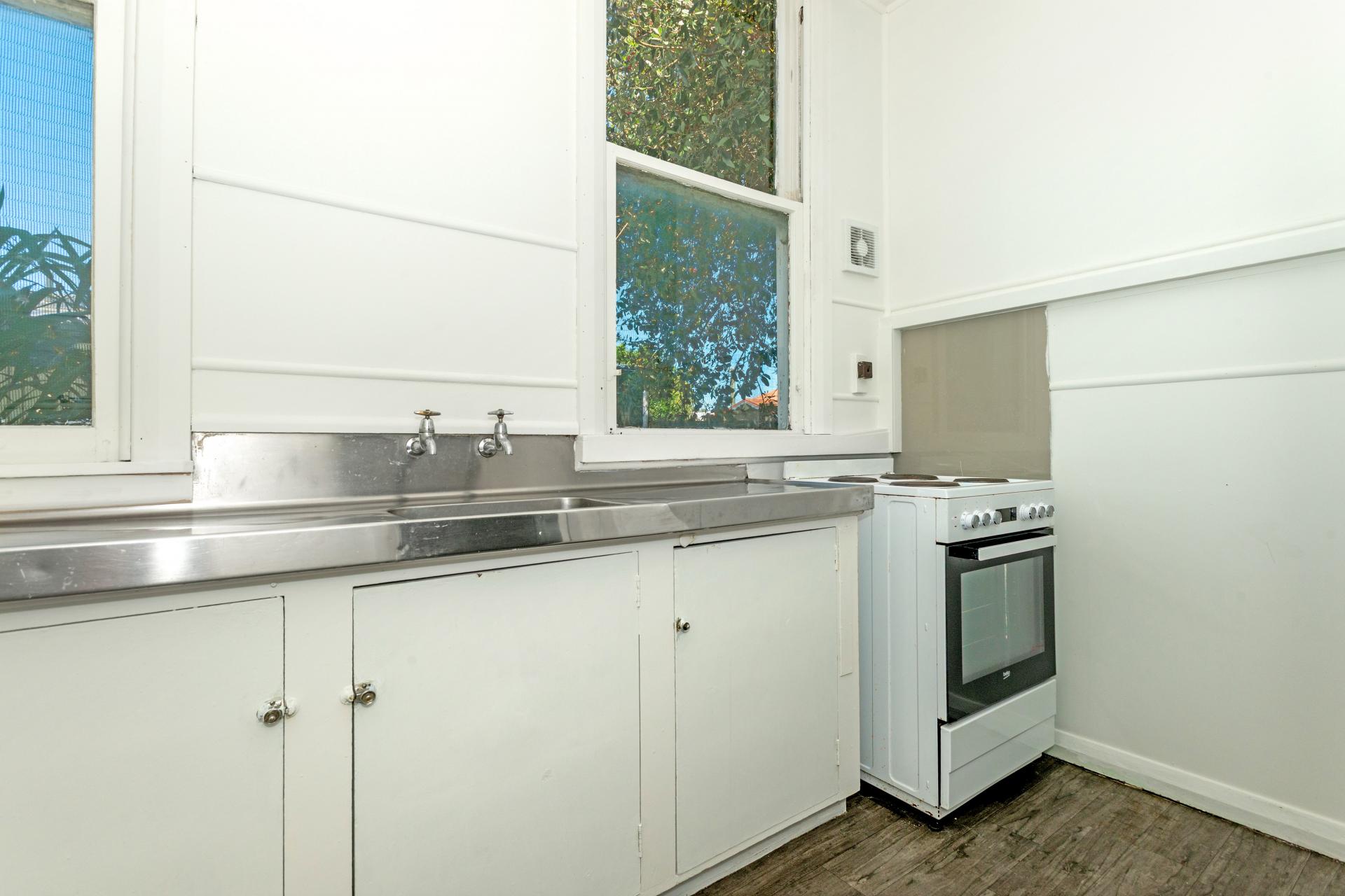 678 Gladstone Road, Te Hapara