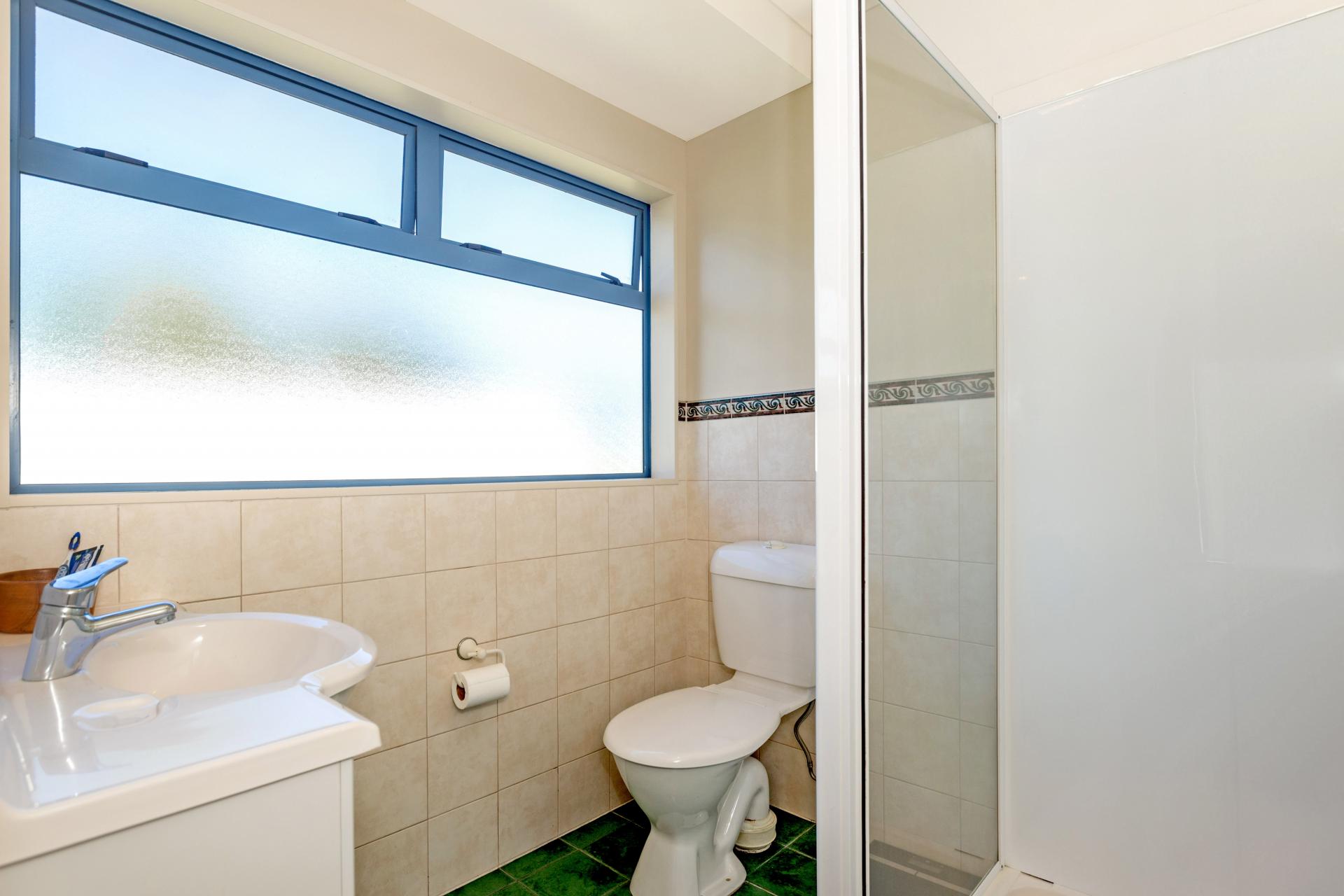 116 Potae Avenue, Lytton West