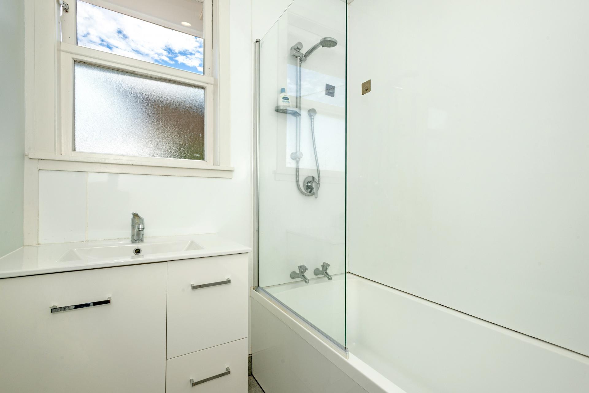 20 Leon Street, Riverdale