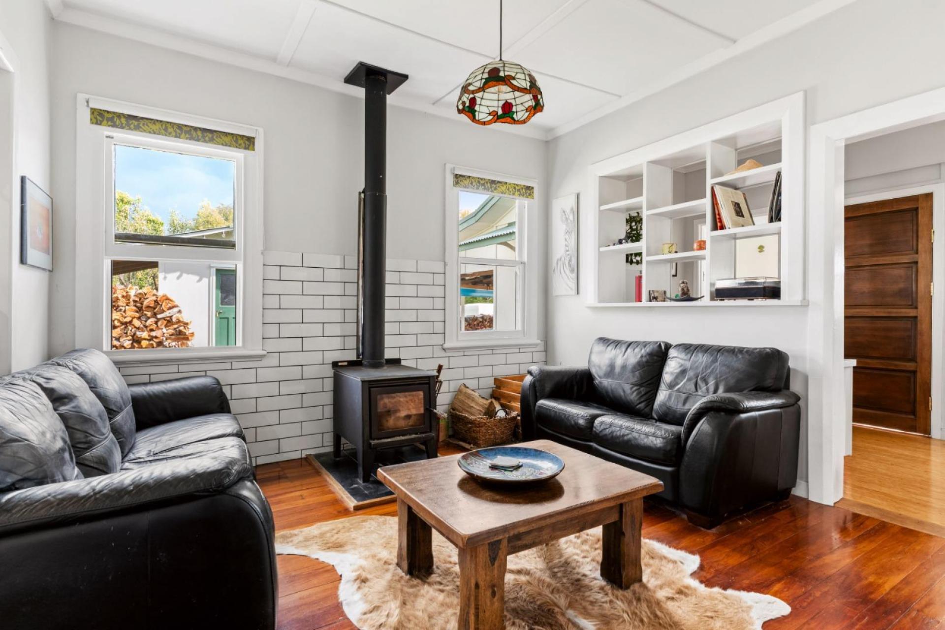 6 Kanakanaia , Te Karaka