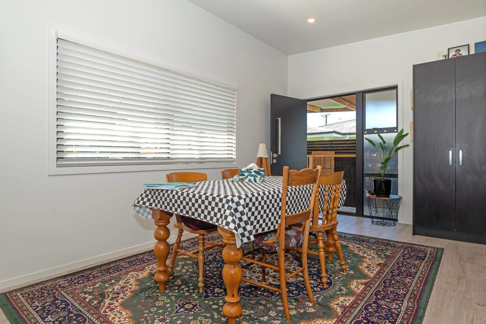 23 Haldane St, Elgin