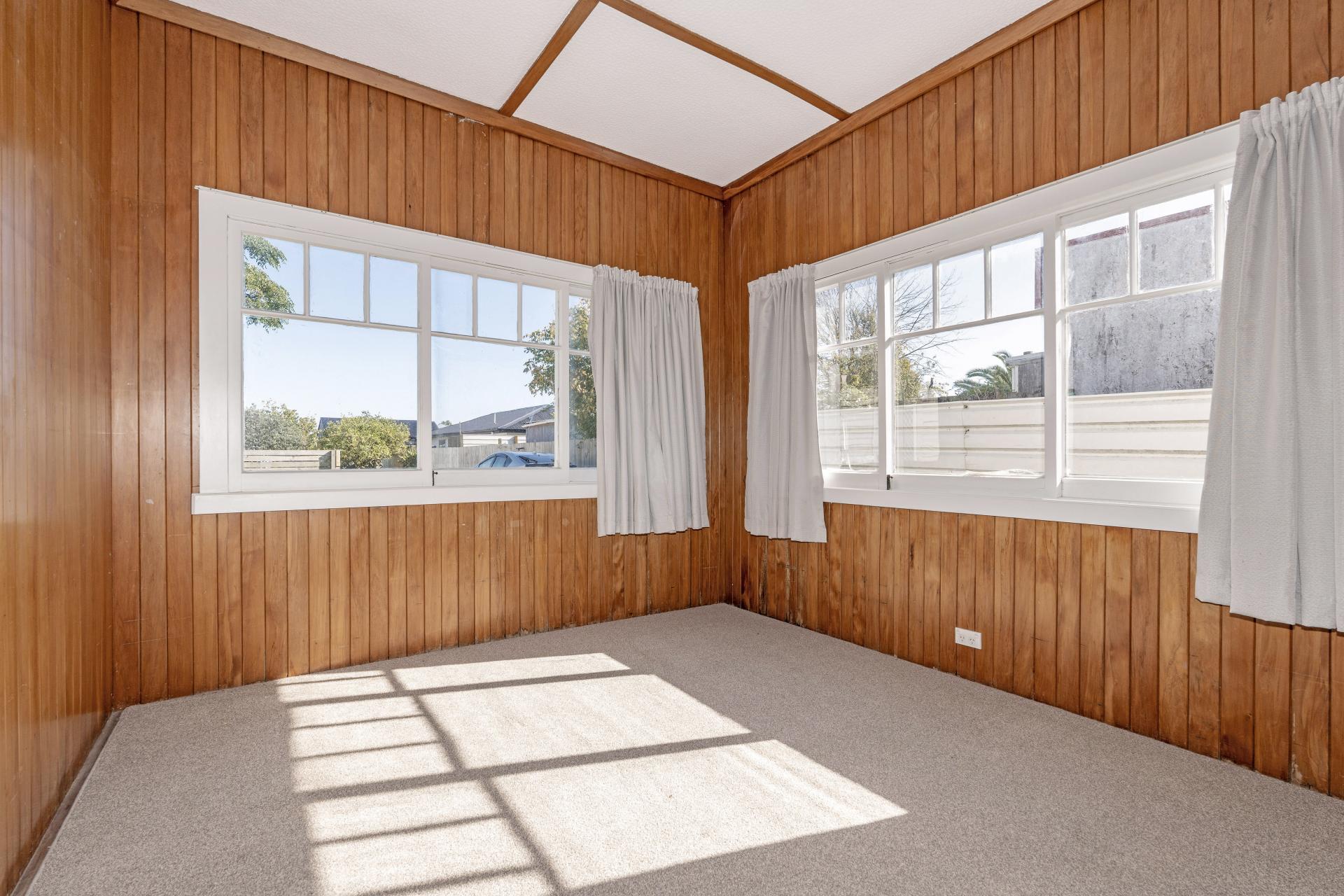 14 De Lautour Road, Kaiti