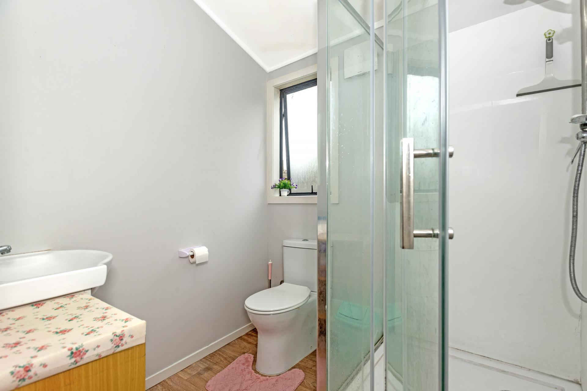 14 De Lautour Road, Kaiti