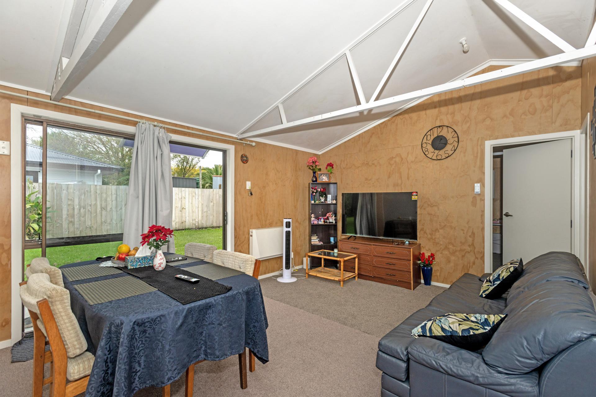 14 De Lautour Road, Kaiti