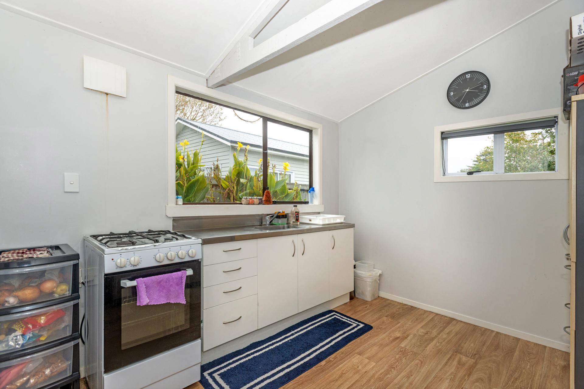 14 De Lautour Road, Kaiti