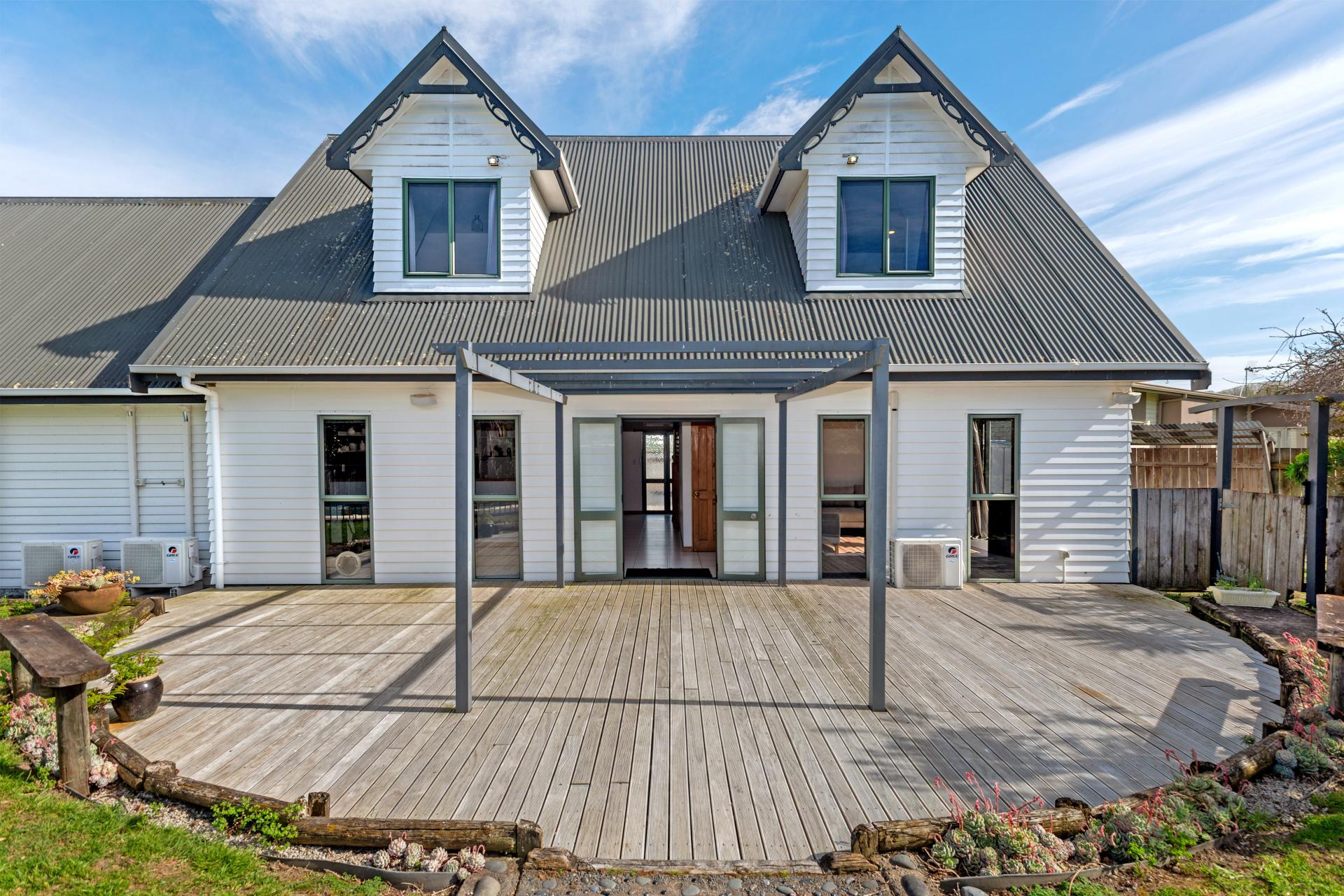 12 Ruru Avenue, Lytton West