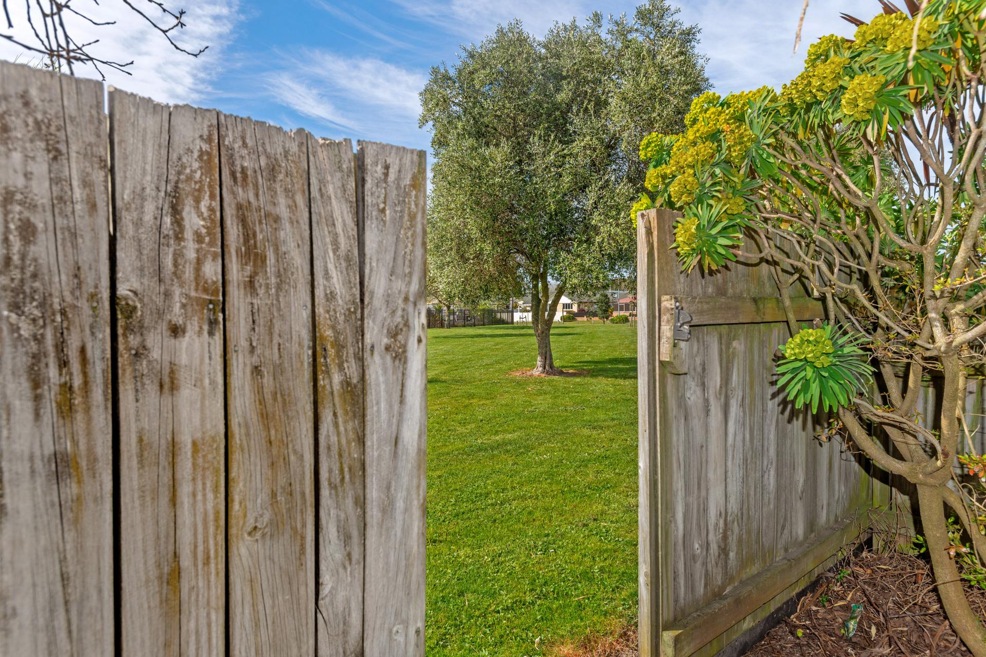 12 Ruru Avenue, Lytton West