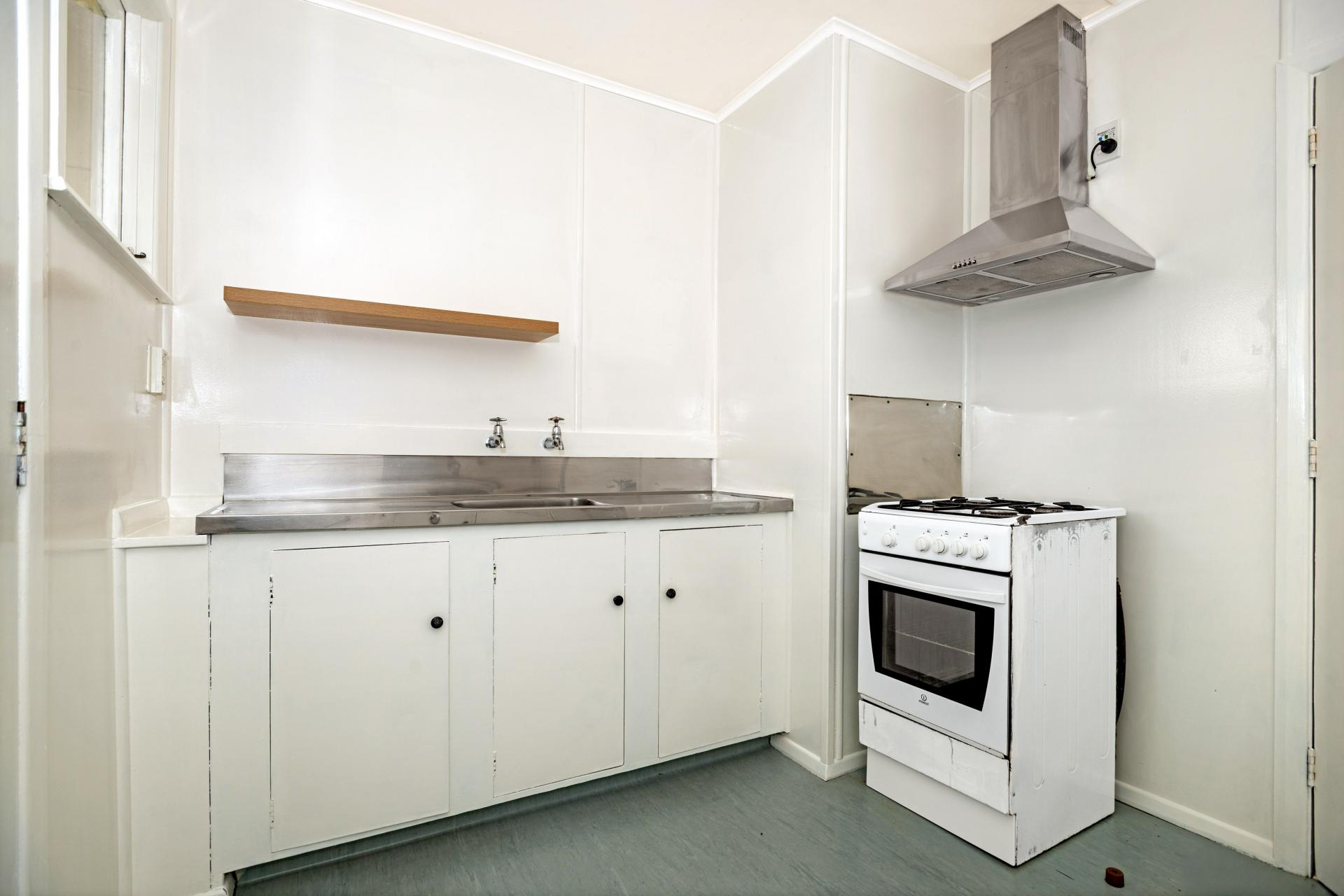 26,28,30 Cavendish Crescent, Outer Kaiti