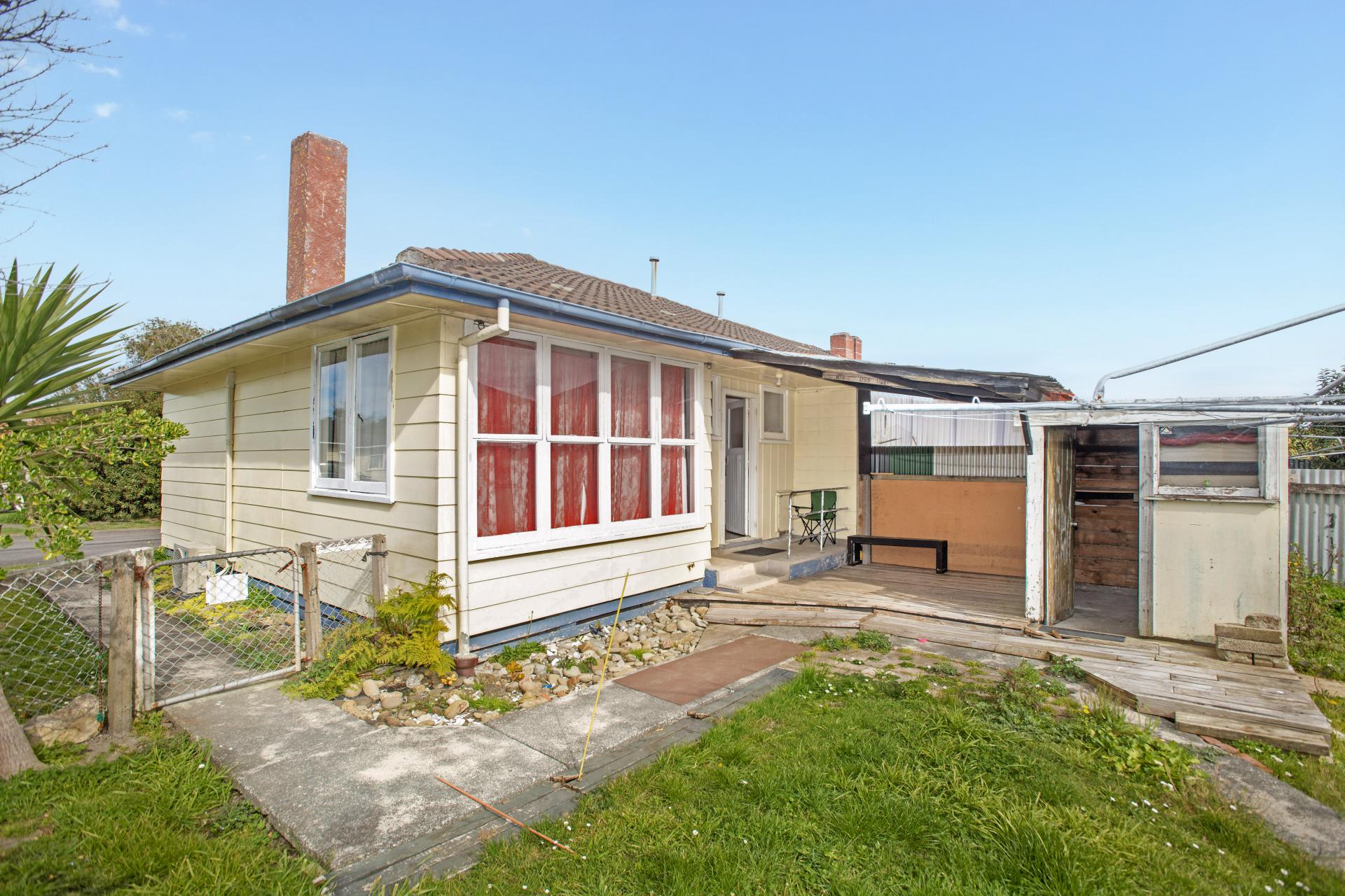 26,28,30 Cavendish Crescent, Outer Kaiti