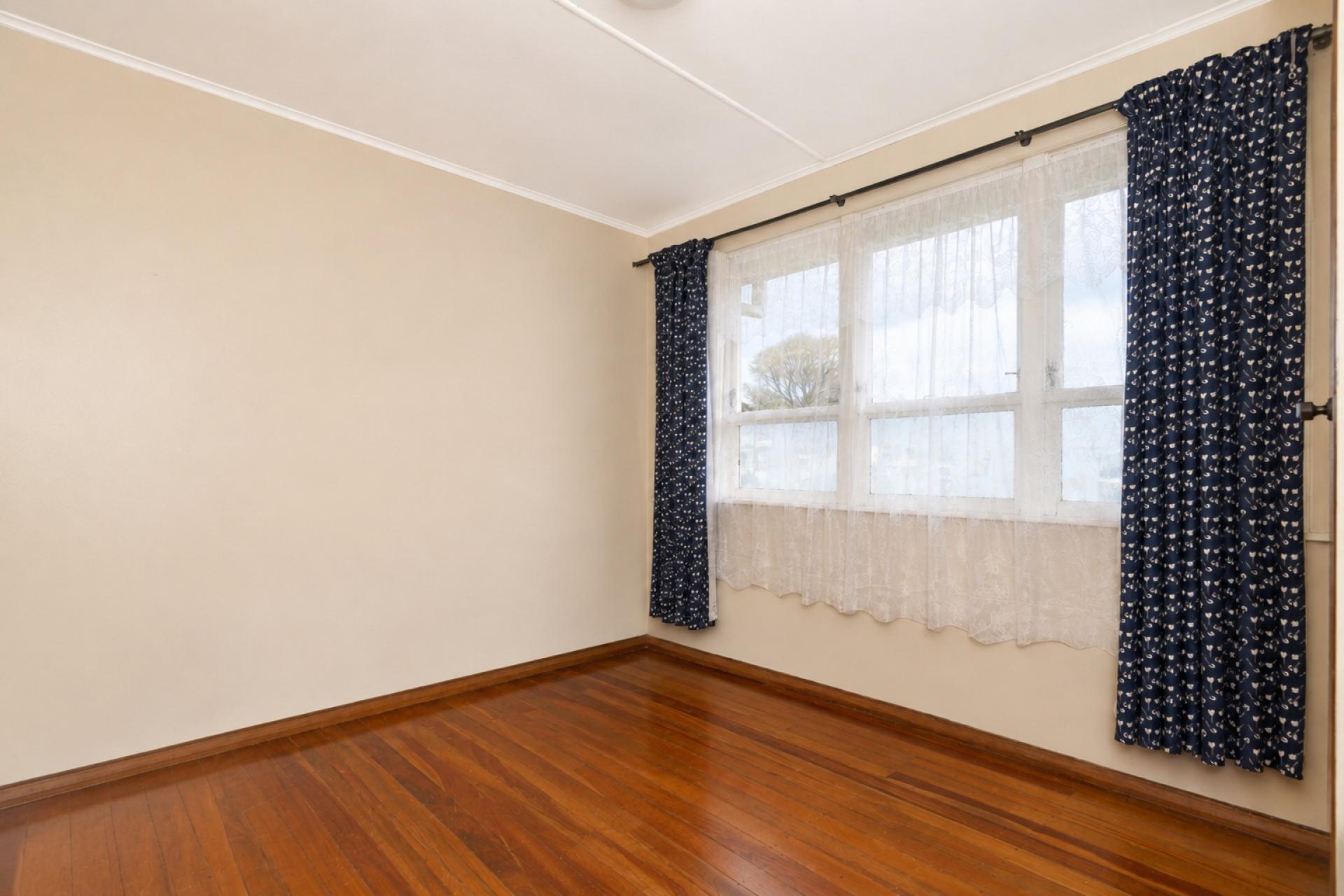 26,28,30 Cavendish Crescent, Outer Kaiti