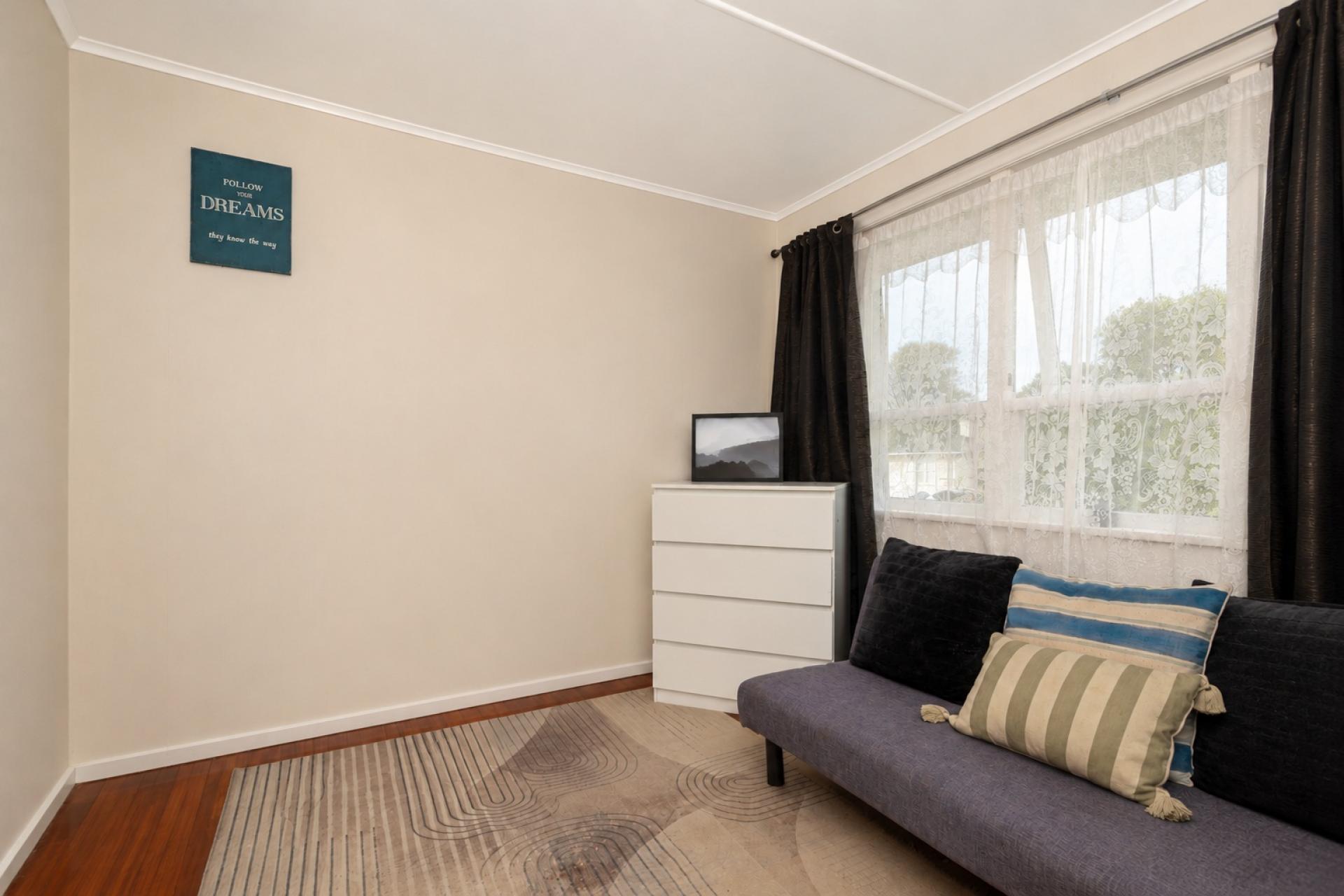 26,28,30 Cavendish Crescent, Outer Kaiti